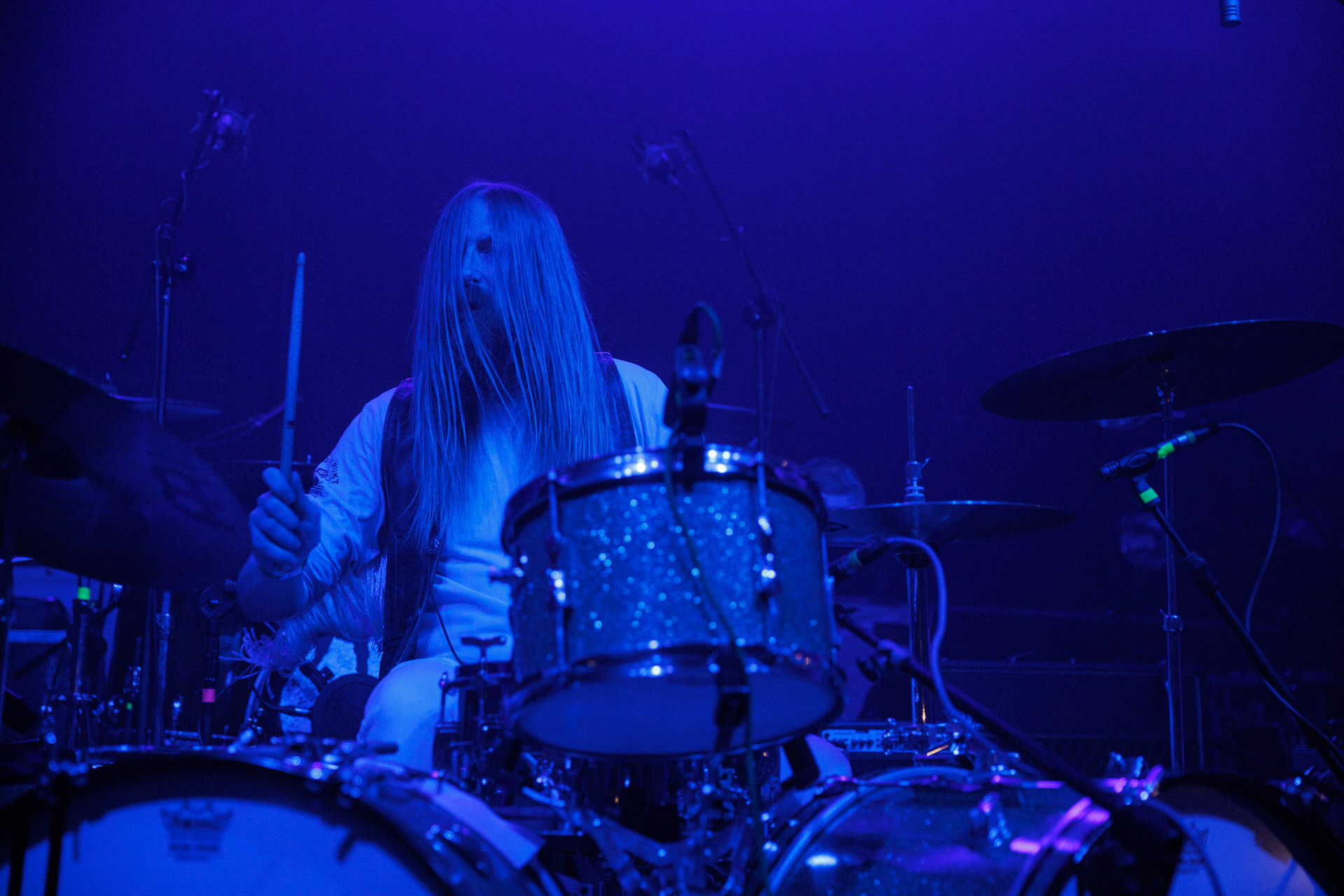 22.01.2022 - Taraban - support Me And That Man, warszawska Progresja.n/z Kris Gonda - perkusja,Taraban to krakowskie power-trio, bluesa, prog-rocka oraz proto-metal.fot. Andrzej kaziq Wasilkiewicz/Reporter