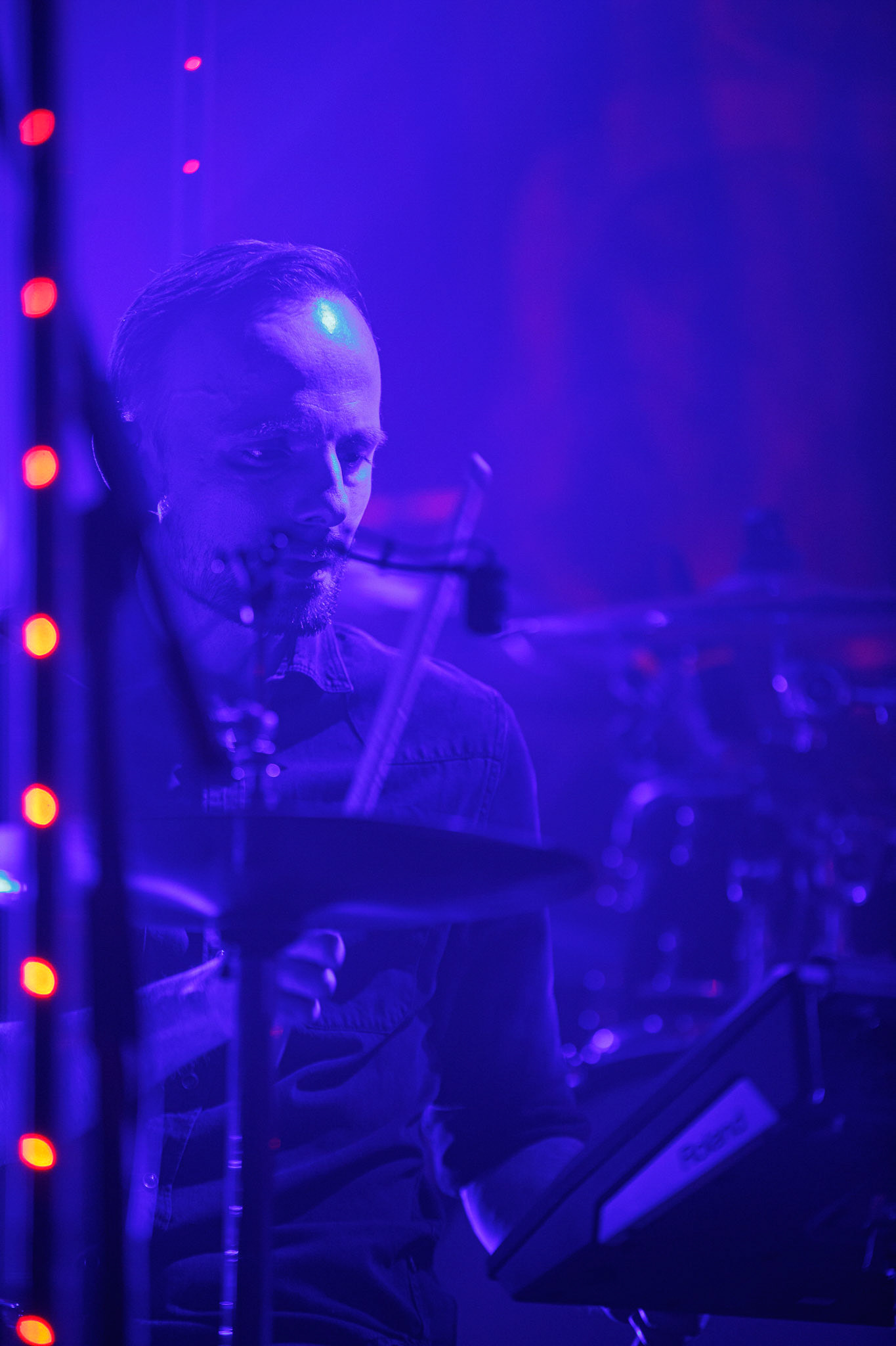 27.11.2021 TIDES FROM NEBULA koncert, Warszawa klub Progresja,Knock Out Productions, Mystic Production,Post-rock, muzyka alternatywna, progresywny rock.n/z Maciej Karbowski – gitara, instrumenty klawiszowen/z Przemek Weglowski – gitara basowan/z Tomasz Stolowski – perkusjaFot. Andrzej Wasilkiewicz/Reporter