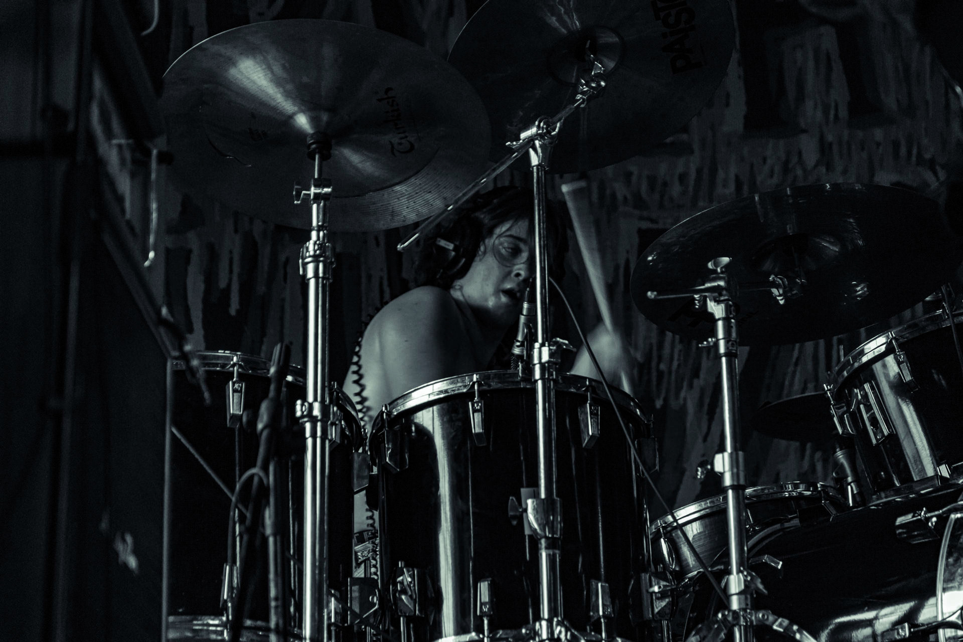 DILDOID (space sex rock)w składzie:Captain Paradox - klawisze i wokalLaser Dick - bass i wokalBilly The Gates - gitaraReverend Blind - garyKapela dla fanów Hawkwind, “On Parole” Motorhead Produkcja Left Hand Soundsfot. Andrzej Wasilkiewicz/kaziq.com