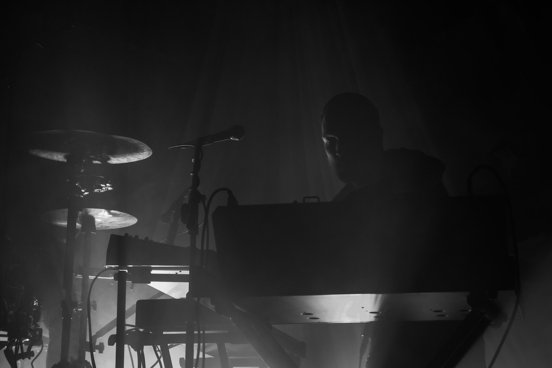 Cult of Luna Warszawa Klub Progresja 
Postmetal, Sludge metal, atmospheric metal, posthardcore, 

Johannes Persson - Guitars and Vocals
Magnus Lindberg - Drums and Studio-Engineering
Andreas Johansson - Bass
Fredrik Kihlberg - Guitars and Vocals
Kristian Karlsson - Keyboard and Vocals
Thomas Hedlund - Drums and Percussion
Winiary Bookings, Earache, Hydra Head Records,
photo Andrzej Wasilkiewicz