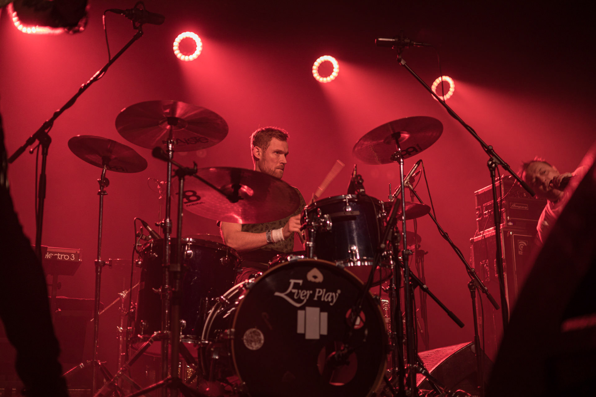 4.11.2022 TZN Xenna - warszawska grupa punkrockowa, wystapila przed KULTem w Warszawie, Klub Stodola,fot. Andrzej Wasilkiewicz/Reporter