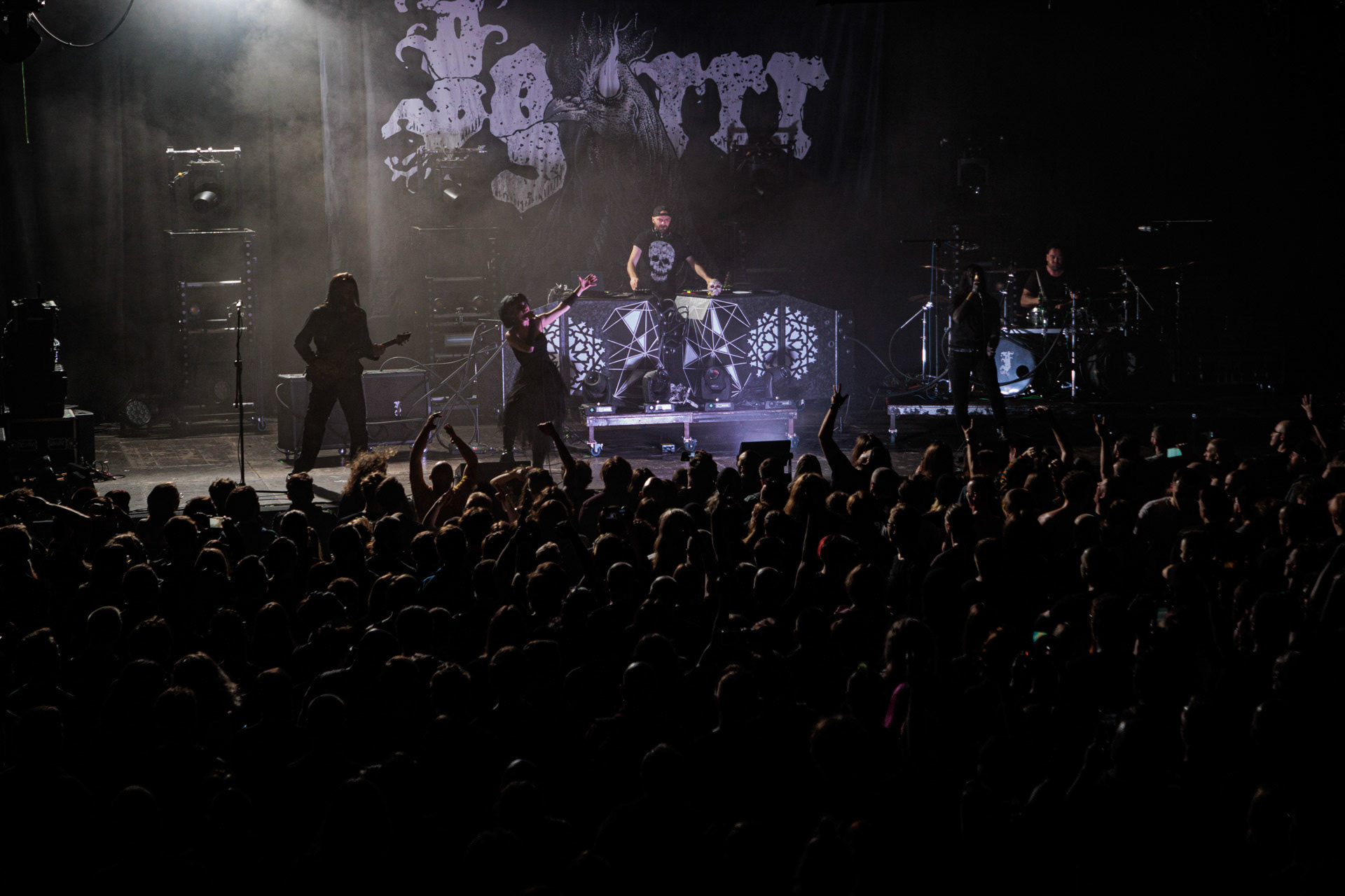 29.04.2022 Igorrr - Warszawski koncert francuskiego zespołu Gautier Serre inspirowany muzyka klasyczna, trip hopem, hip-hopem, death i black metalem, djentem, industrialem, czy tradycyjna muzyka.n/z Gautier Serre – guitar, programming, instrumentations &amp; vocals,n/zSylvain Bouvier – drums,n/z Aphrodite Patoulidou – soprano vocals,n/z JB Le Bail – vocals,n/z Martyn Clement – guitar,Produkcja Knock Out Productions, klub Progresja.Wytwornia Metal Blade,fot. Andrzej Wasilkiewicz/Reporter