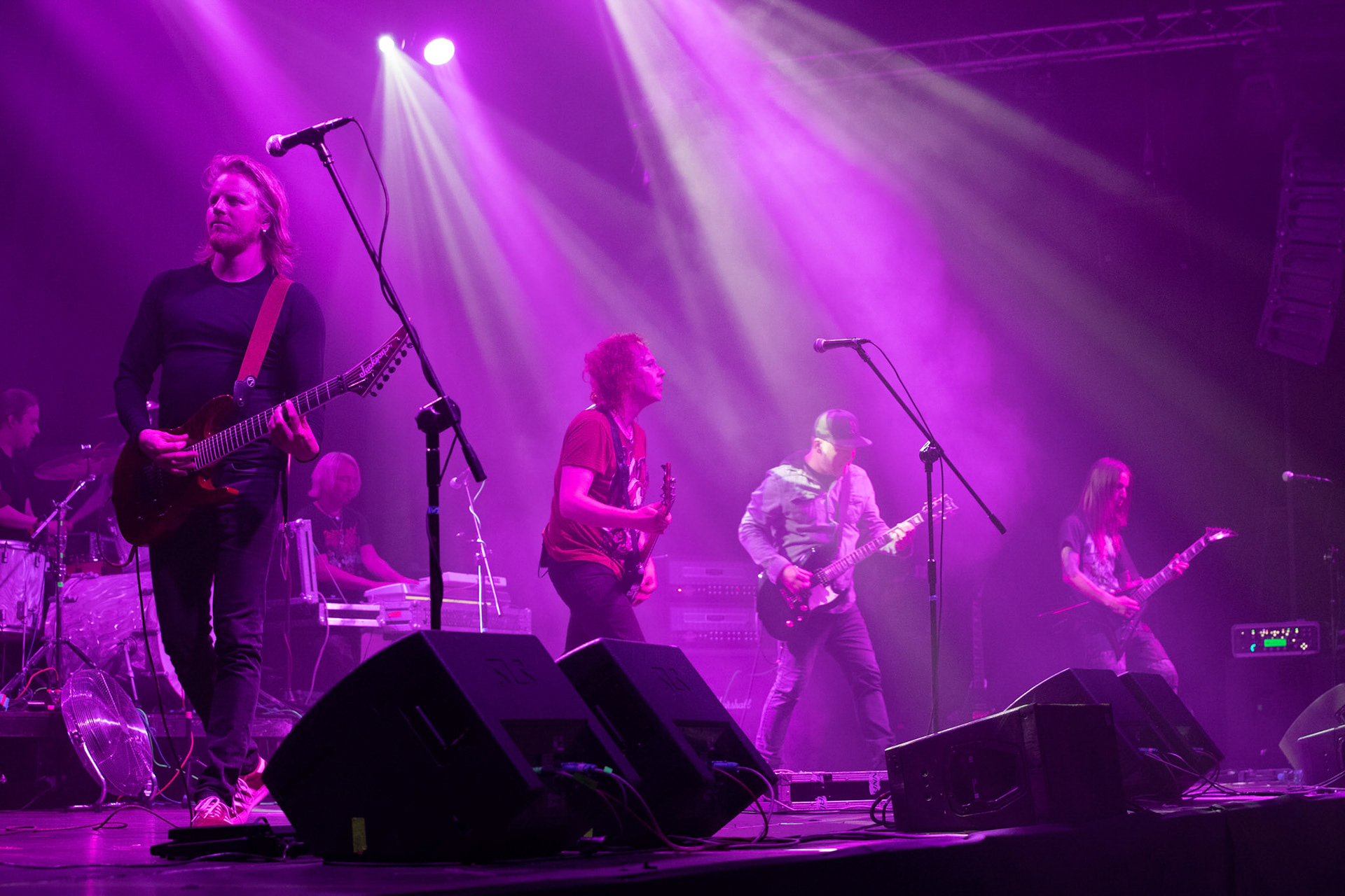 Waltari - Finlandia - Crossover Rock, punk, metal, chaos,
Kari "Kärtsy" Hatakka, 
Jariot Lehtinen, 
Sami Yli-Sirniö, 
Ville Vehviläinen, 
Jani Hölli, 
koncert w Warszawskiej Progresji w ramach trasy 25 lat All Boro Kings zespołu Dog Eat Dog.
fot. Andrzej Wasilkiewicz/Reporter