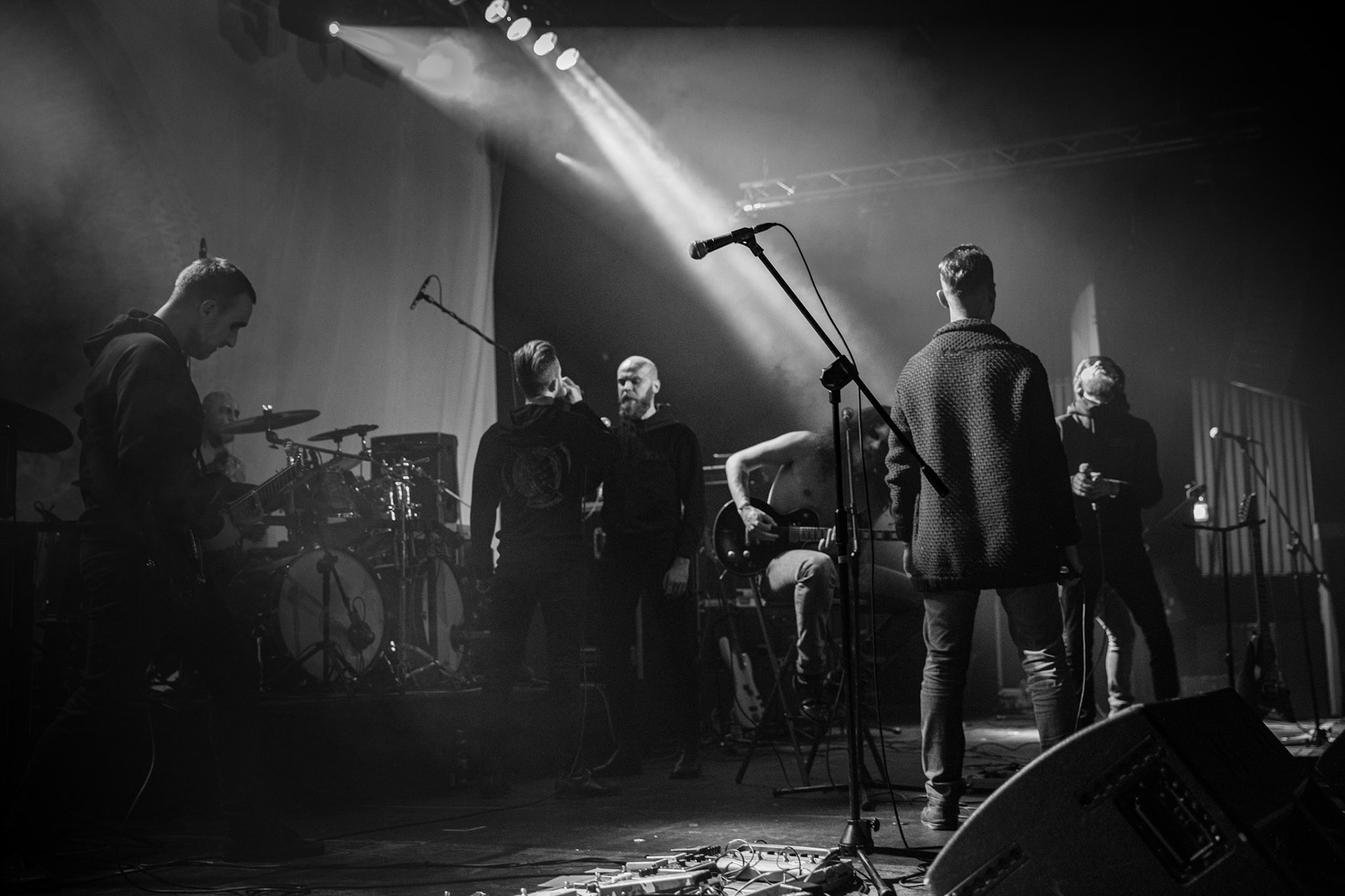 15.12.2019 koncert polskiego zespołu pieśni i końca Furia, Merry Christless 2019, Warszawa Klub Progresja,
zespół Nihila, kolektyw Let The World Burn, black metal, eksperymentalny metal, nekrofolk,
n/z Michał "Nihil" Kuźniak – wokal, sample, gitara, 
n/z Kamil "Sars" Staszałek – gitara basowa, 
n/z Grzegorz "Namtar" Kantor – perkusja, 
n/z Artur Rumiński – gitara elektryczna, 
New Aeon Musick, Knock Out Productions
fot. Andrzej Wasilkiewicz/REPORTER