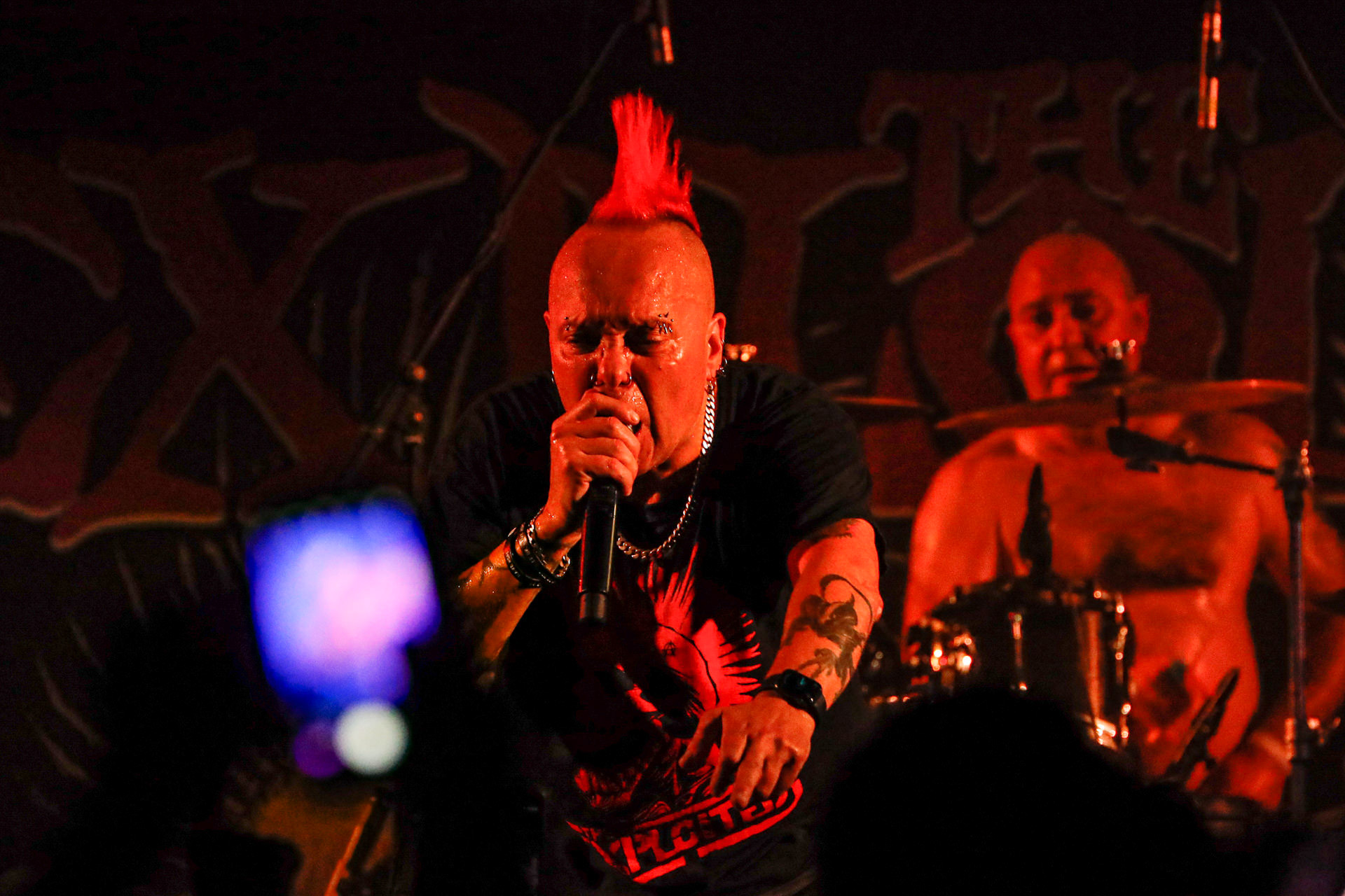 25.08.2022 The Exploited - legenda drugiej fali punk rocka na koncercie w warszawskiej Proximie.Weterani punk rock, hardcore punk, crossover thrash z Edynburga w składzie:Wattie Buchan – wokal, Irish Rob – bas,Willie Buchan – perkusja,Robbie Steedo Davidson - gitara,Produkcja: Noise Annoys Booking Agency and Records, Boredom Booking. fot. Andrzej Wasilkiewicz/Reporter