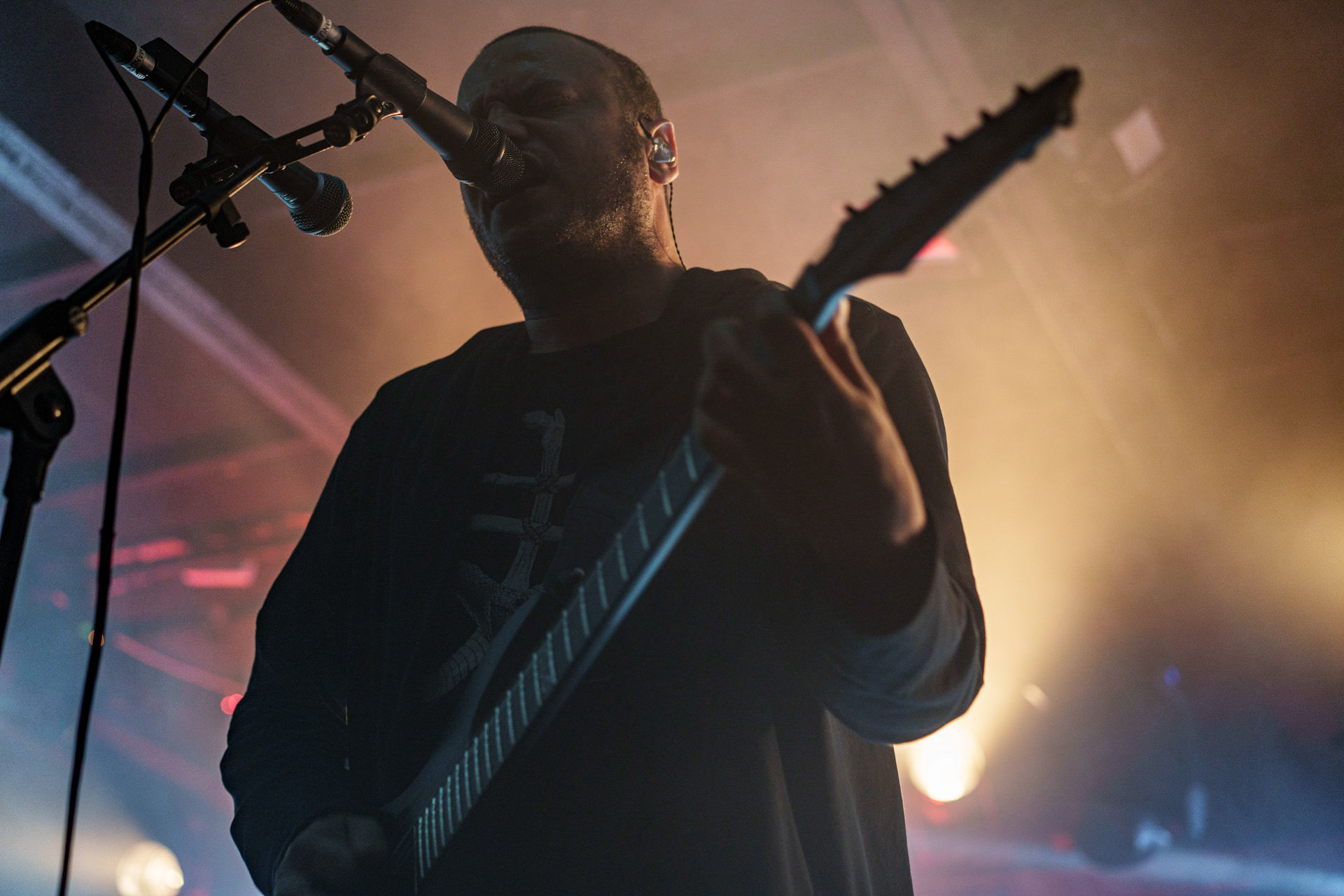 6.12.2022 Zeal &amp; Ardor - Warszawa.Szwajcarski industrial metal, blackgaze, awant-garde, afroamerykanski spirytualizmu z black metalem,n/z Manuel Gagneux - wokal, gitara,Knock Out Productions,Klub Proxima,Fot. Andrzej Wasilkiewicz/Reporter