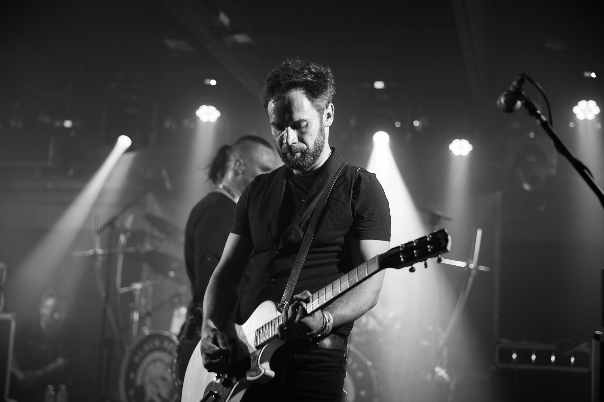 BLACK RIVER – rock, metal, punk, super grupa muzyków BEHEMOTH, DIMMU BORGIR, ROOTWATER, GEISHA GONER, HUNTER, VESANIA, NEOLITHIC.

Maciej Taff – wokal
Piotr „Kay” Wtulich – gitara
Artur „Art” Kempa – gitara
Tomasz „Orion” Wróblewski – bass
Dariusz „Daray” Brzozowski – perkusja
agencja Winiarybookings 
 fot. Andrzej Wasilkiewicz/Reporter