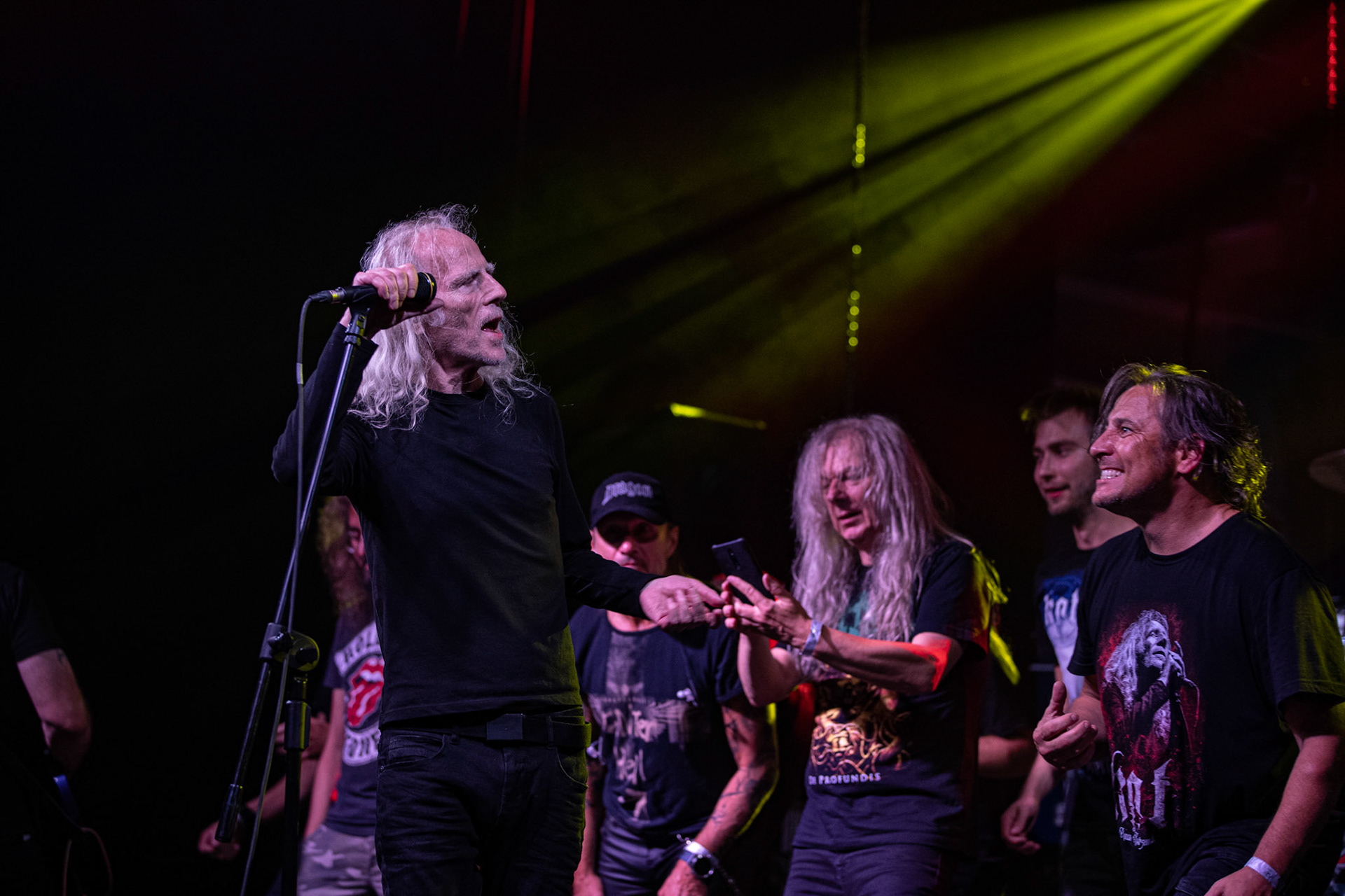 12.09.2021 - KAT i Roman Kostrzewski - koncert "Do zobaczenia w piekle" Wroclaw, Centrum Koncertowe A2.  Roman Kostrzewski – wokalJacek Nowak – perkusjaKrzysztof Pistelok – gitaraJacek Hiro – gitaraMichal Laksa – basGościnnie: Adam „Nergal” Darski (Behemoth)Piotr „Peter” Wiwczarek (Vader),Tomasz „Titus” Pukacki (Acid Drinkers)Adrian „Fred” Frelich (Dragon)Krzysztof „Fazi” Oset (ex-Kat)Piotr „Mancover” Mańkowski (Wolf Spider)Wacław „Vogg” Kiełtyka (Decapitated)Marek „Spider” Pająk (Vader)Jarek „Gronos” Gronowski (Dragon, ex-Kat)Paweł „Baitel” Pasek (Decapitated) Piotr Radecki (ex-Kat &amp; Roman Kostrzewski)fot. Andrzej kaziq Wasilkiewicz