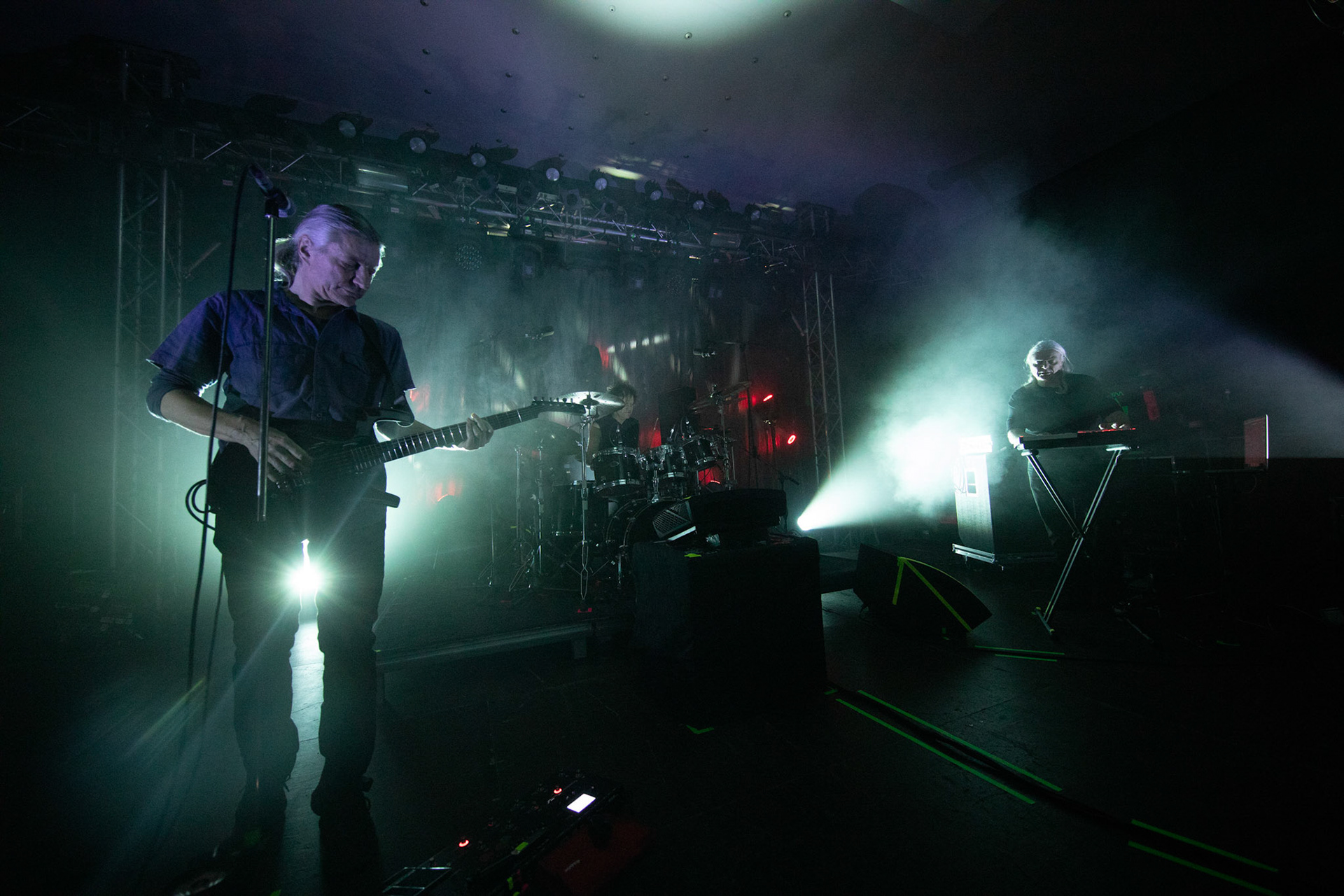 2.04.2019 THE YOUNG GODS (Szwajcaria) industrial, alternatywny rock, noise, ambient
Franz Treichler / Franz Muse, vocals, sampler, computer, guitars.
Cesare Pizzi sampler, computer.
Bernard Trontin drums, electronics.
Klub Kwadrat,
Knock Out Productions.