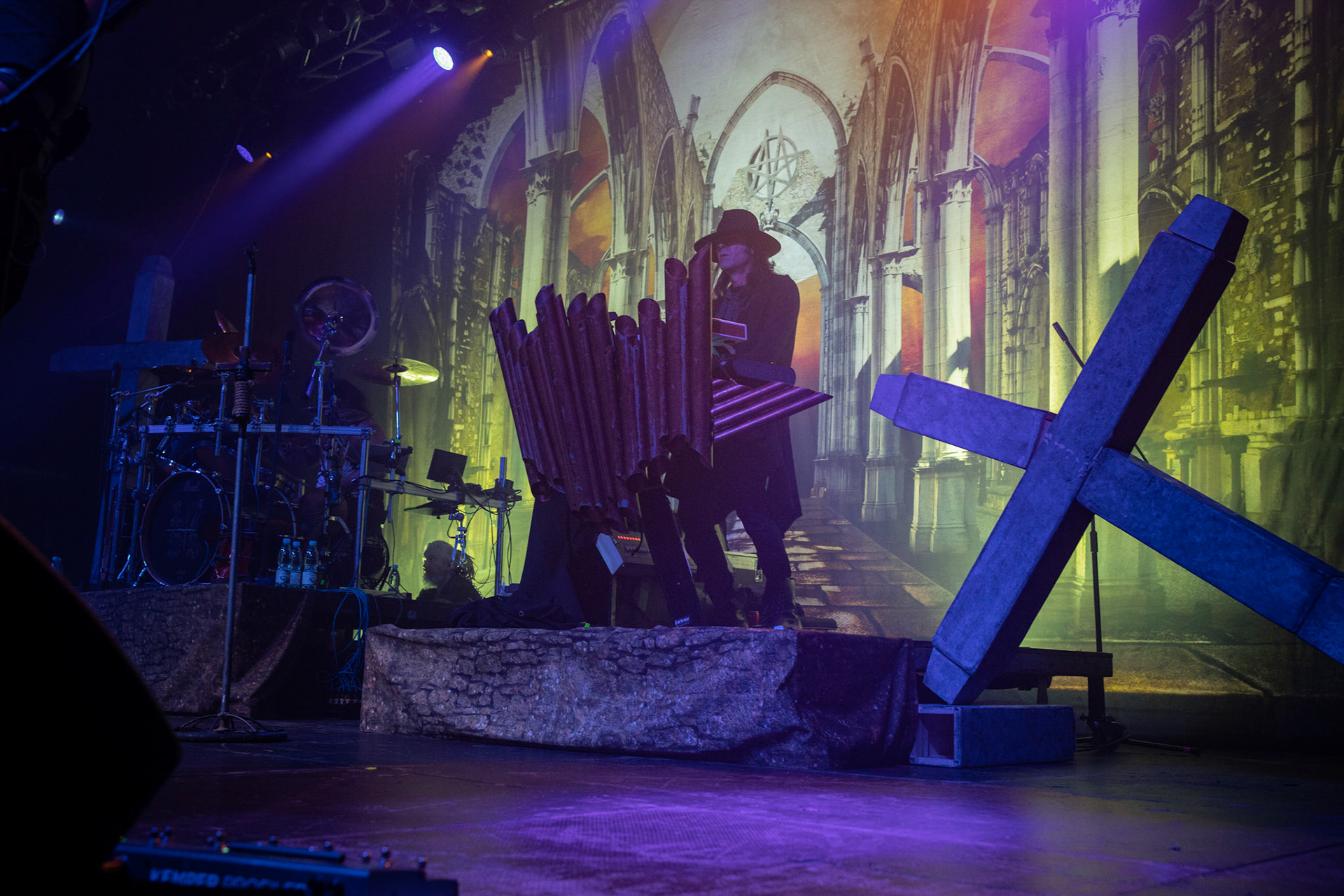 25.11.2019 Warszawa Klub Progresja Europejska Trasa Moonspell z Rotting Christ 2019
koncert Moonspell
N/z Fernando Langsuyar Ribeiro wokal  
N/z Ricardo Amorim gitara  
N/z Pedro Passionis Paixăo instrumenty klawiszowe  
N/z Miguel Mike Gaspar perkusja  
N/z Aires Pereira gitara basowa 
fot. Andrzej Wasilkiewicz/REPORTER