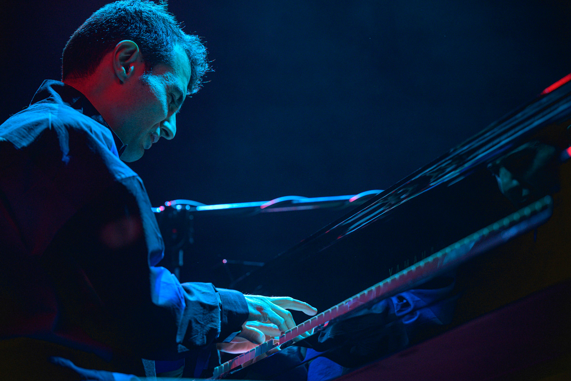 2023.11.07 Tigran Hamasyan Trio- jazz w warszawskim klubie Progresja! fot. Andrzej Wasilkiewicz/Reporter