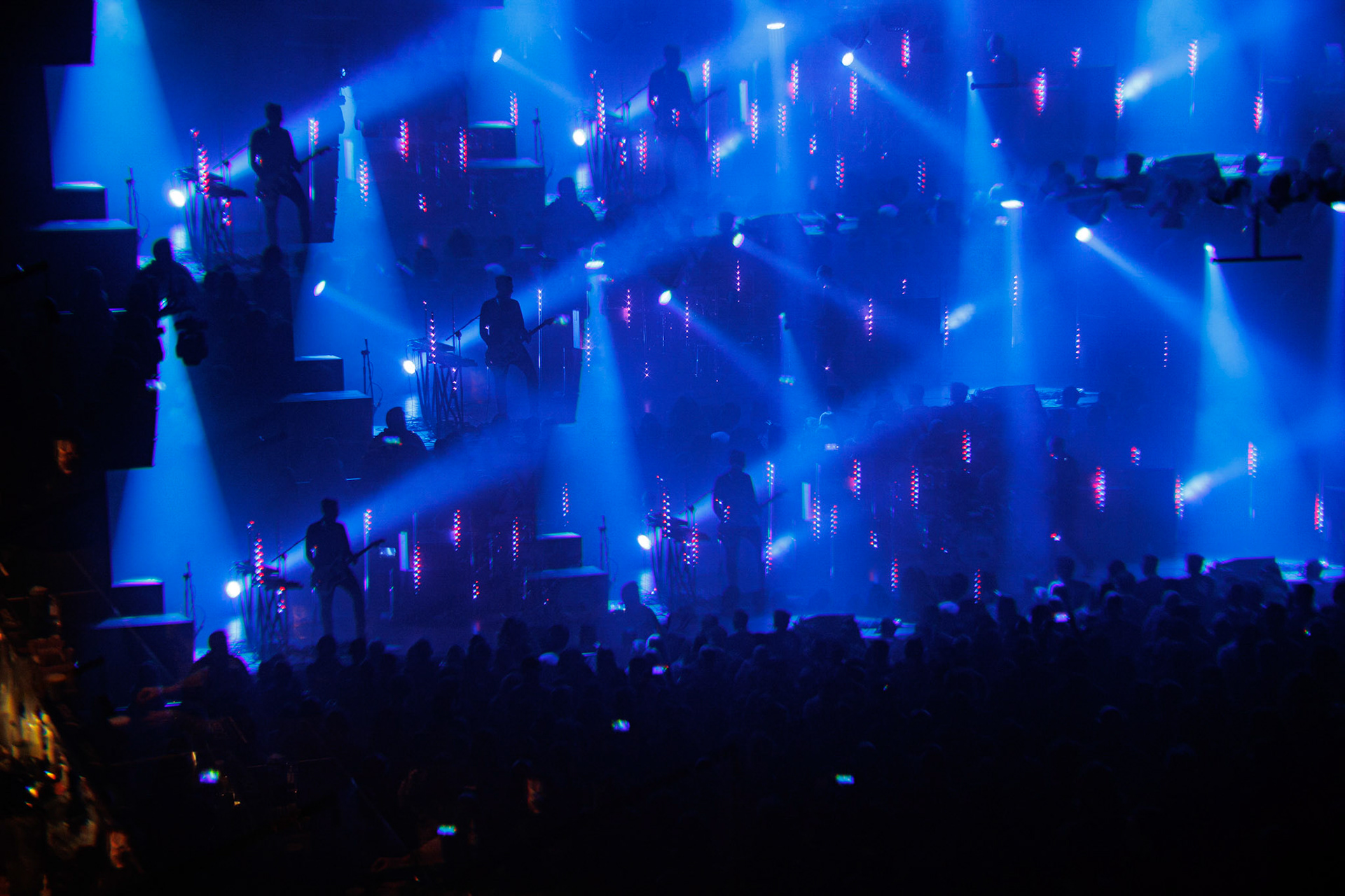 27.11.2021 TIDES FROM NEBULA koncert, Warszawa klub Progresja,Knock Out Productions, Mystic Production,Post-rock, muzyka alternatywna, progresywny rock.n/z Maciej Karbowski – gitara, instrumenty klawiszowen/z Przemek Weglowski – gitara basowan/z Tomasz Stolowski – perkusjaFot. Andrzej Wasilkiewicz/Reporter