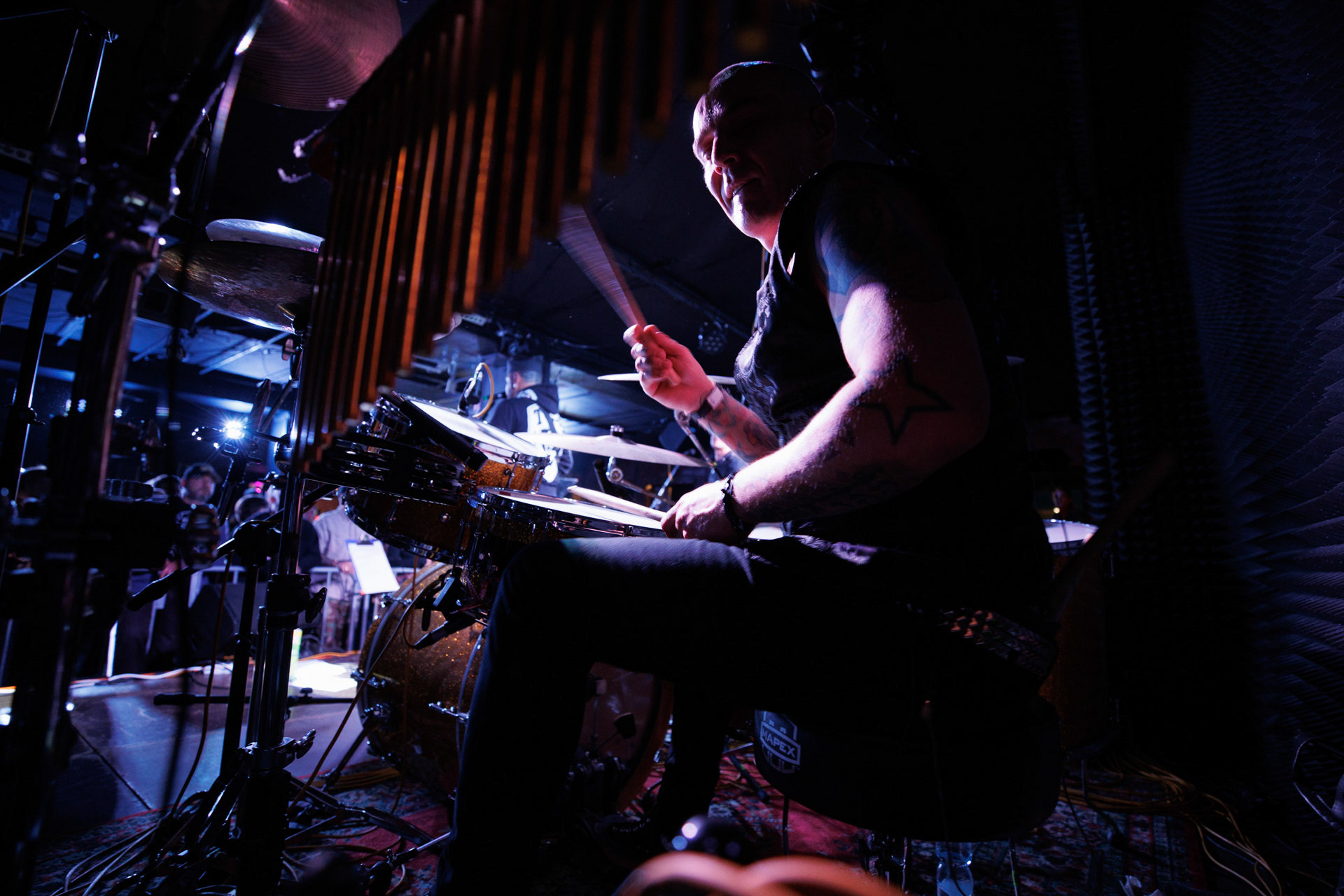 12.11.2021 Lipali - koncert Warszawa klub Remont.Najnowszy album „MOSTY, RZEKI, LUDZIE”.Lukasz Luk Jeleniewski - perkusja, Rock, rock progresywny, rock alternatywny, polski rock.fot. Andrzej kaziq Wasilkiewicz/Reporter