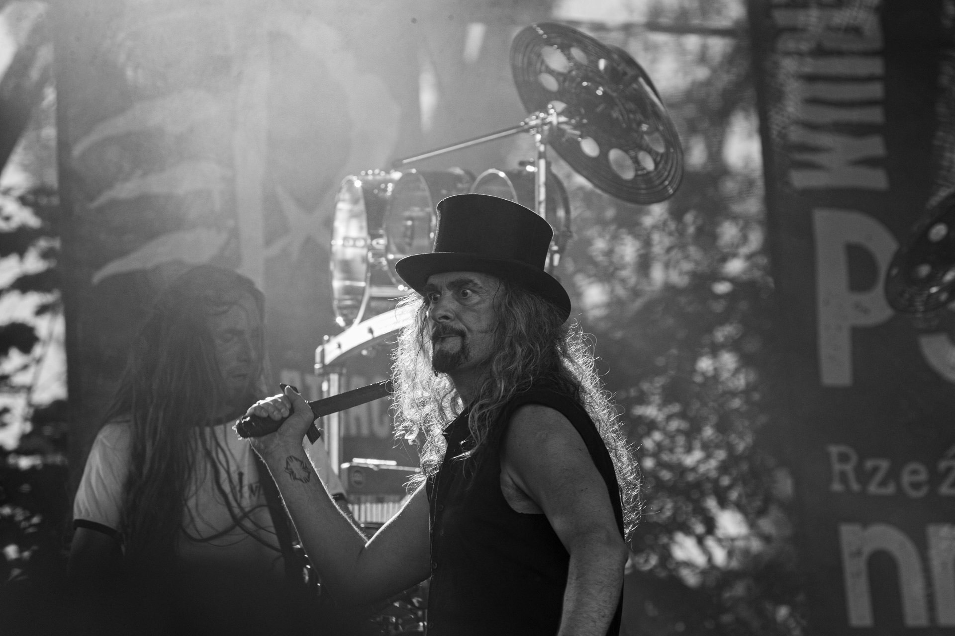 Hunter - postpandemoniczny koncert z okazji XXXV-lecia.Progresja - Gramy do Woli, Warszawa.Paweł „Drak” Grzegorczyk – wokal, gitara,Letnia Scena Progresji.fot. Andrzej Wasilkiewicz/Reporter