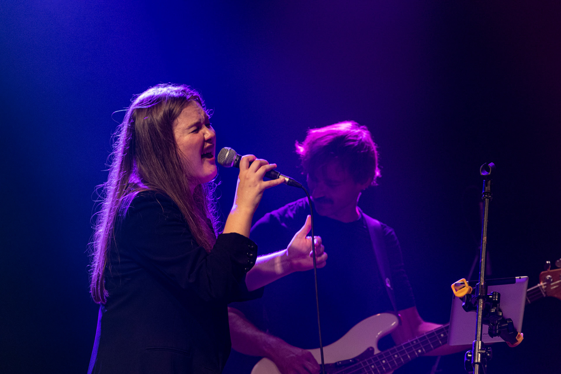 30.08.2022 Fundacja Bezpieczne Niebo wraz z klubem Progresja serdecznie zapraszają na specjalny koncert charytatywny dla Szymona Stankiewicza, który walczy z nowotworem. Rocka VibesRockaVibes – niesamowita Natalia Kowalska, znana szerszej publiczności z uczestnictwa w programie Voice of Poland oraz najzdolniejsi muzycy młodego pokolenia w stylowym i energetycznym repertuarze, który rozkręci każdą imprezę. Organizacja Progresja i Fundacja Bezpieczne Niebo. fot. Andrzej Wasilkiewicz/kaziq.com