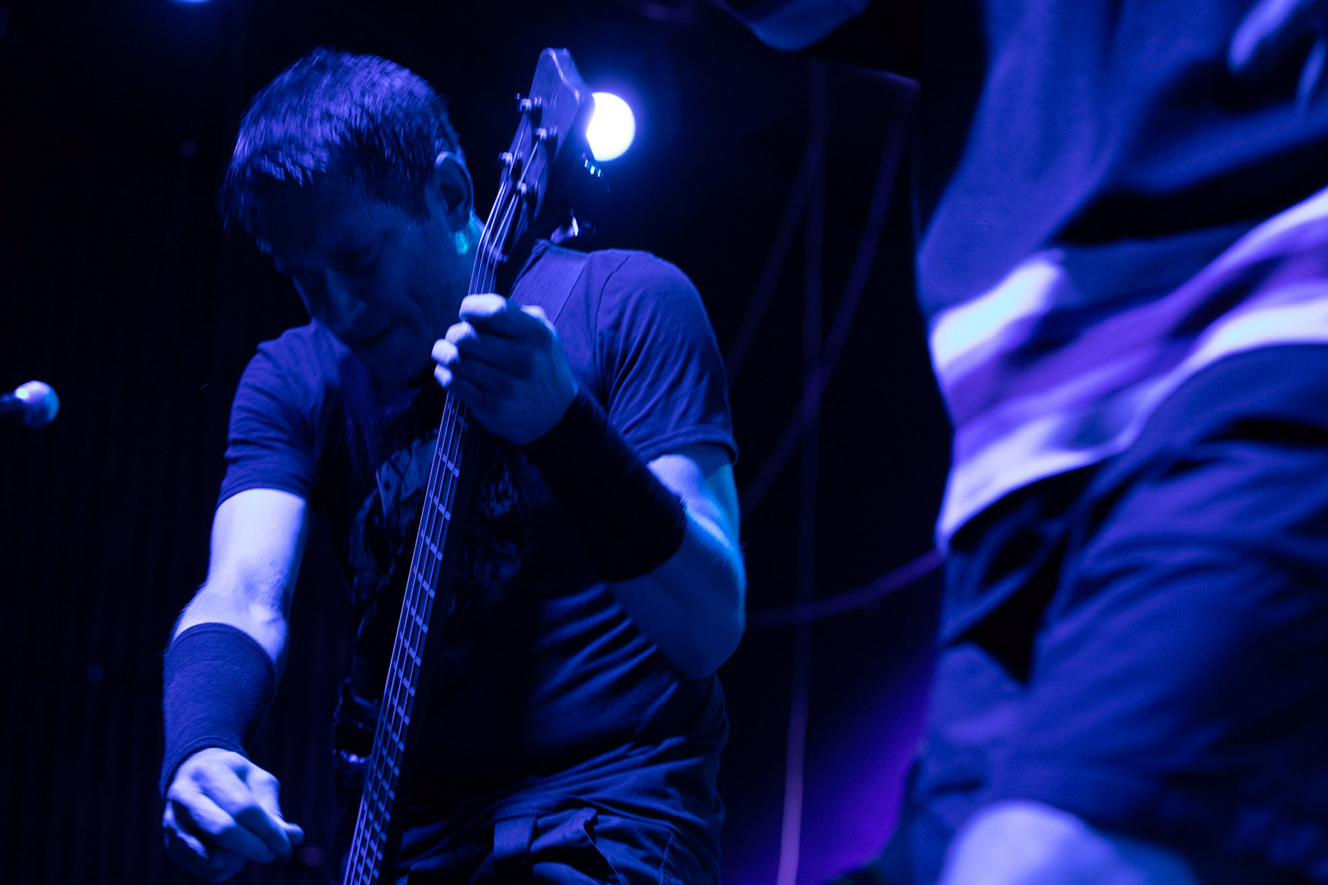 Dog Eat Dog - USA - hardcore, punkrock, rap, metal, hip hop,reggae, soul, funk,
Dave Neabore (bass), 
John Connor (vocals), 
Brandon Finley (drums) 
Roger Hämmerli (guitar)
Bozez (sax & beer)
koncert w Warszawskiej Progresji w ramach trasy 25 lat All Boro Kings zespołu Dog Eat Dog.
fot. Andrzej Wasilkiewicz/Reporter