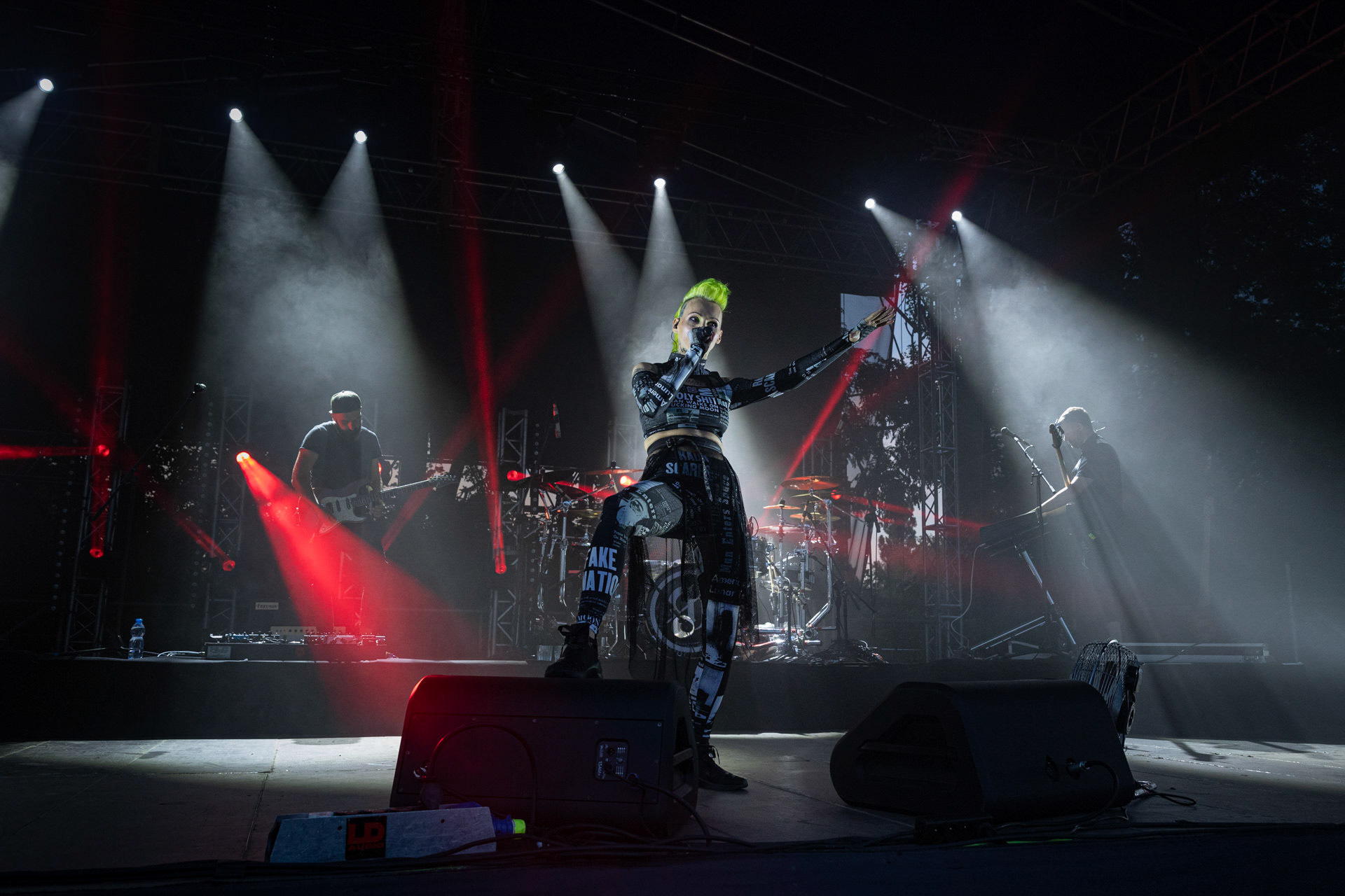 30.07.2021 Agnieszka Chylinska - koncert 25 lat na scenie! Warto bylo szalec. Warszawa Gramy do Woli Progresja.n/z Agnieszka Chylinska – wokal n/z Bartek Krolik – gitara basowa, klawisze,n/z Maciej Maka – gitara,Pop, pop-rock, hardrock, heavy metal,Fot. Andrzej Wasilkiewicz/Reporter