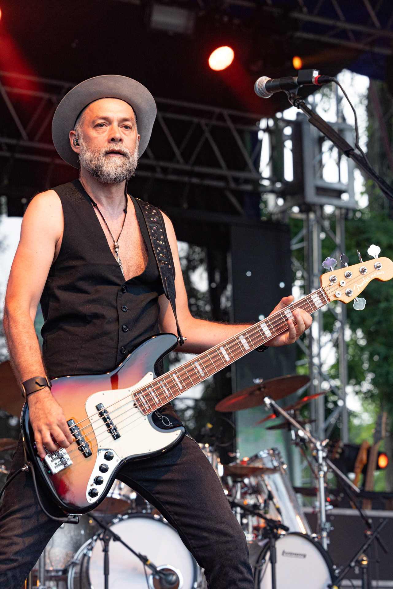 Koncerty Lady Pank w ramach urodzinowej trasy LP40 warszawska Pogresja.Gramy do Woli. Polski Rock, pop, soft rock, polska grupa rockowa z czasów PRL.n/z. Krzysztof Kieliszkiewicz – gitara basowa, Fot. Andrzej kaziq Wasilkiewicz/Reporter