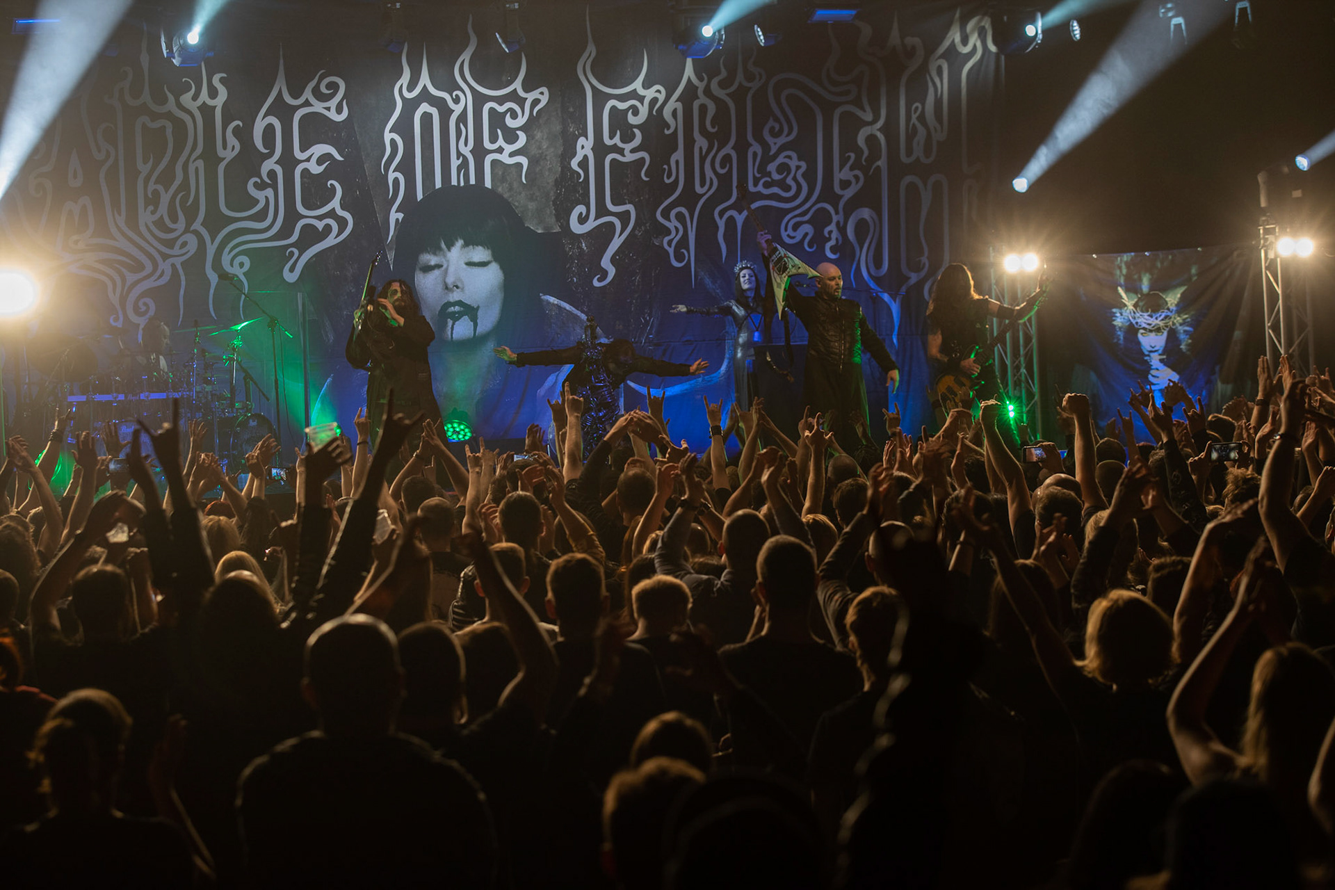 CRADLE OF FILTH - UK. black metal, metal symfoniczny, metal gotycki,
Dani Filth - Vocals,
Martin Skaroupka - Drums, Keyboards and Orchestrations,
Daniel Firth - Bass,
Richard Shaw - Guitar,  
Ashok - Guitar,  
Lindsay Schoolcraft - Narrative vocals,
Nuclear Blast Records
Knockoutprod
fot. Andrzej kaziq Wasilkiewicz/Reporter