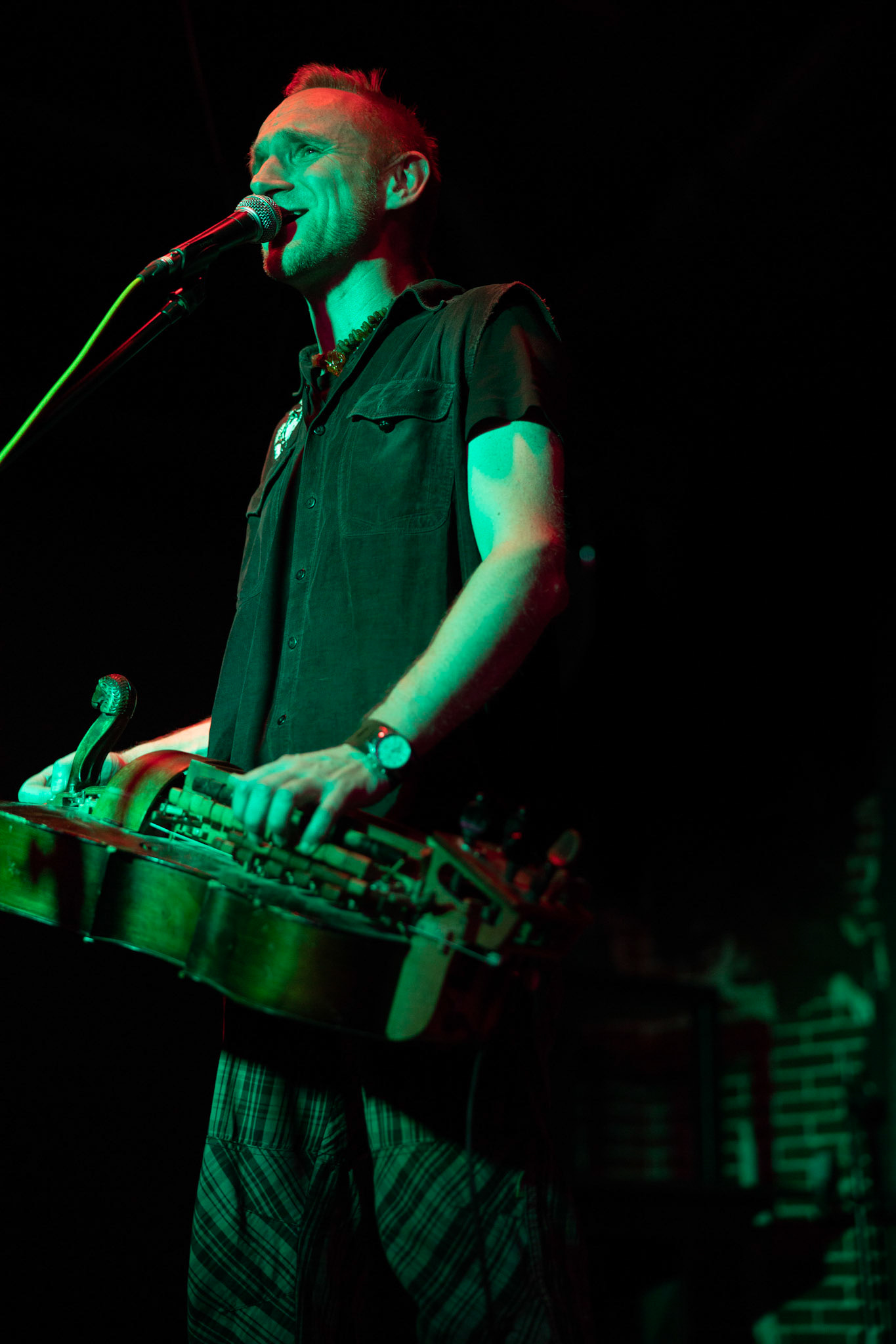 Żywiołak - biometal, folk, ethno sound,
Robert Jaworski - fidel renesansowa, wokal, lira korbowa,
Kamil Strzyżewski - gitara basowa, lutnia,
Wiktoria Kwiatkowska - śpiew, 
Zuza Ciszewska - śpiew, skrzypce,
Michał Lange - perkusja,
Szyszka Leśna - skrzypce ,wokal wspomagający,
Warszawa, klub Potok Drugi Dom Ludzi Rocka,
fot. Andrzej kaziq Wasilkiewicz