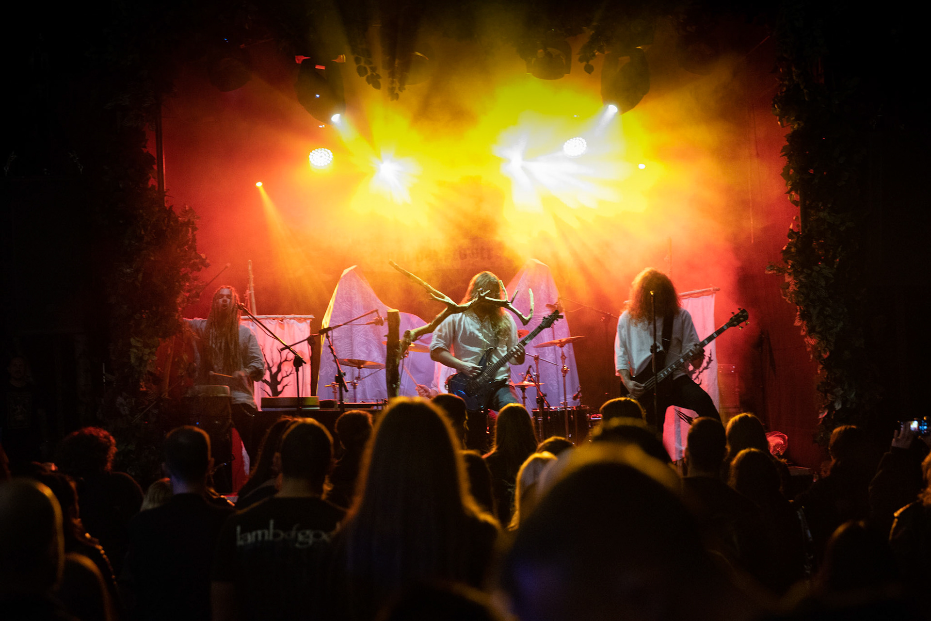 28.08.2021 Varmia - koncert, Warszawa klub REJS,Lato w Plenerze, Winiary Bookings,Lasota wokal, gitara,Cwiara wokal, bas,Emil perkusja,Piotr instrumenty perkusyjne, rog kozla, drewniana tuba, wokal, krivula i tagelharpa,Fot. Andrzej Wasilkiewicz/Reporter