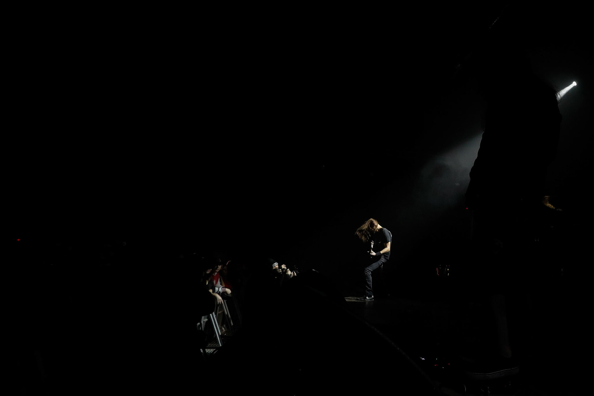 30.11.2018 Knock Out Tour 2018 - Warszawa Progresja - DECAPITATED - techniczny death metal, groove metal,

Wacław „Vogg” Kiełtyka gitara,
Rafał "Rasta" Piotrowski wokal, 
Michał "Młody" Łysejko perkusja,
Hubert Więcek gitara basowa, fot. Andrzej Wasilkiewicz/Reporter