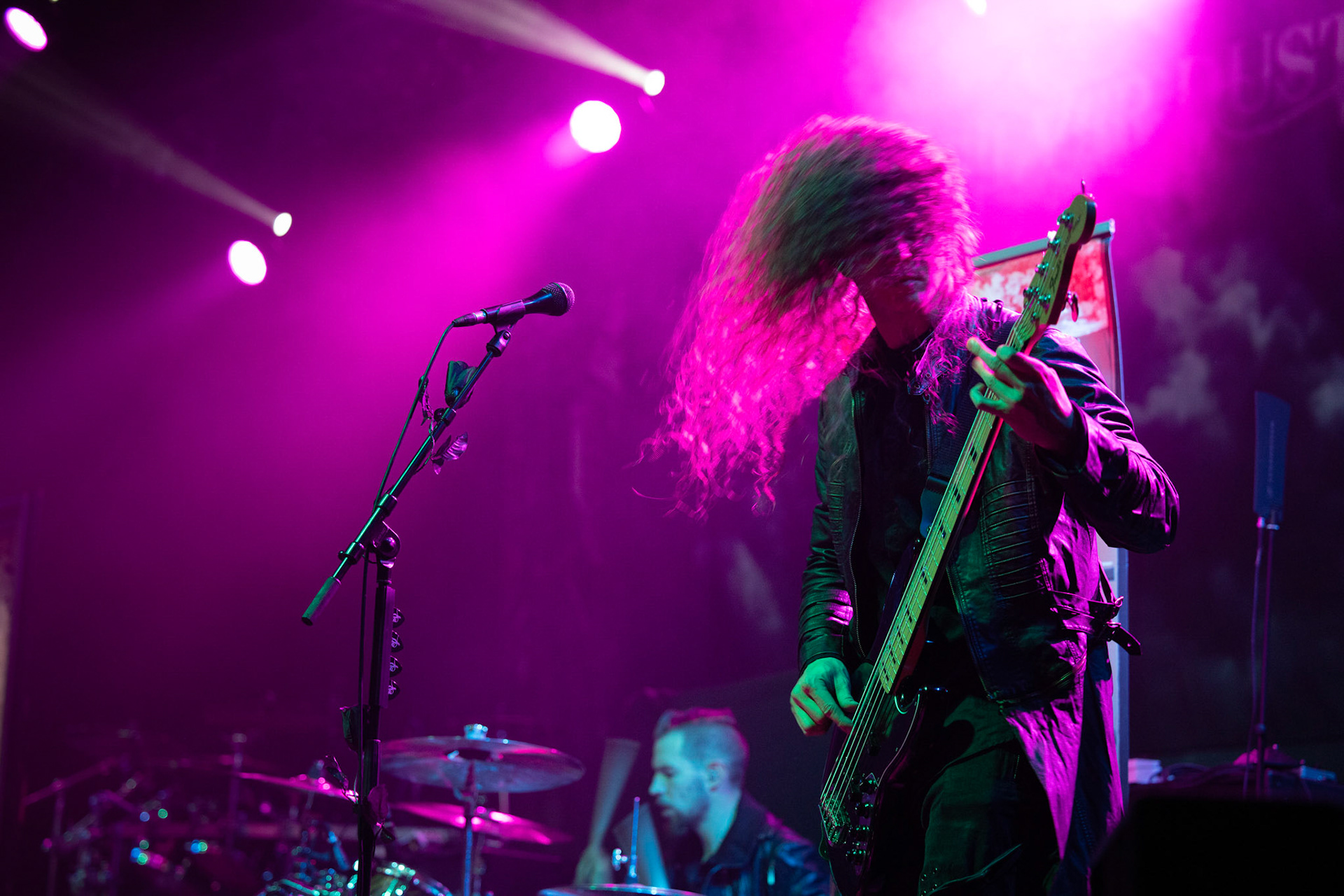 25.11.2019 Warszawa Klub Progresja Europejska Trasa Moonspell z Rotting Christ 2019
koncert support SILVER DUST
N/z LORD CAMPBELL wokal, gitara
N/z TINY PISTOL gitara
N/z KURGHAN gitara bassowa
N/z MAGMA perkusja
fot. Andrzej Wasilkiewicz/REPORTER