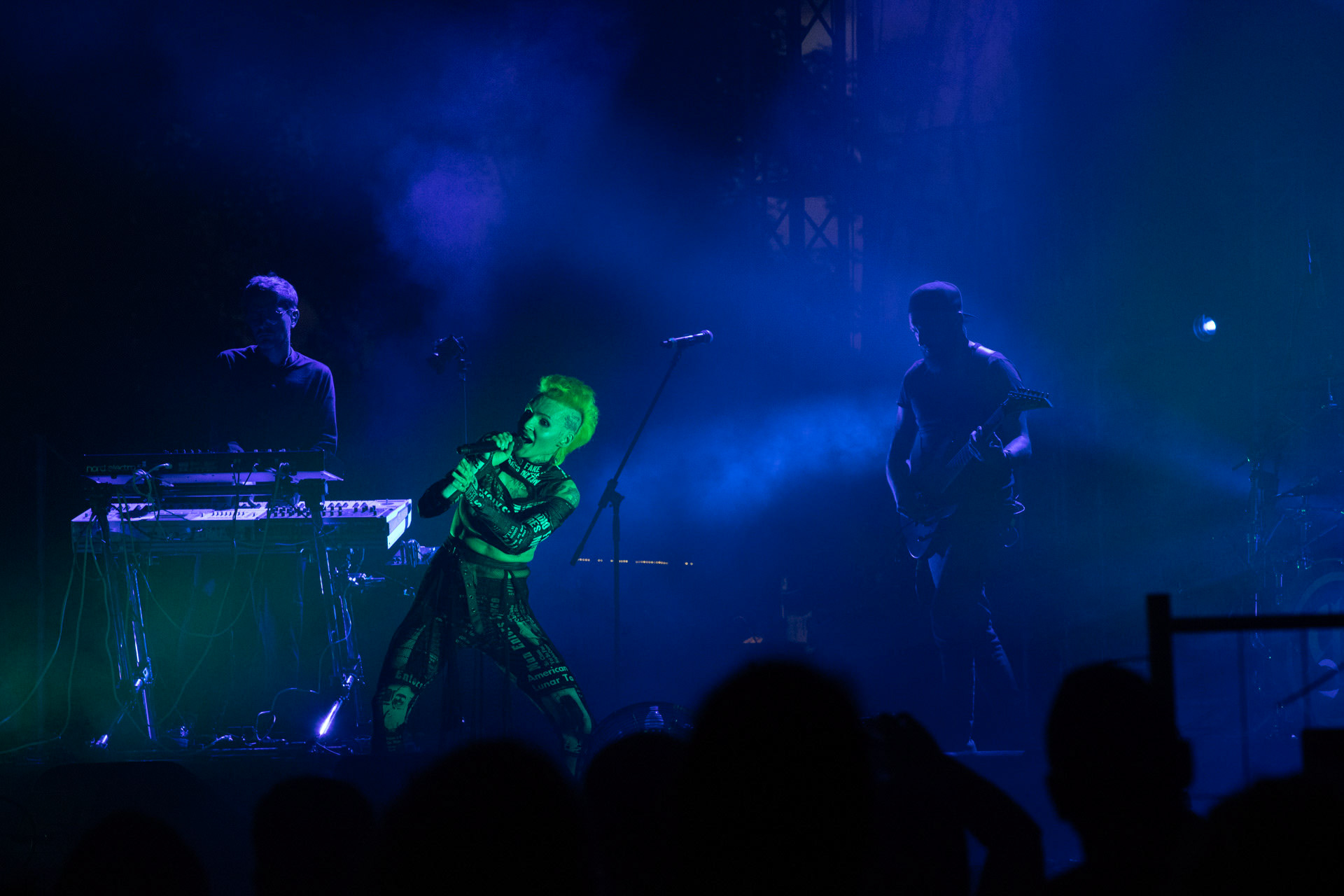 30.07.2021 Agnieszka Chylinska - koncert 25 lat na scenie! Warto bylo szalec. Warszawa Gramy do Woli Progresja.n/z Agnieszka Chylinska – wokal n/z Marek Piotrowski – instrumenty klawiszowe, n/z Maciej Maka – gitara,Pop, pop-rock, hardrock, heavy metal,Fot. Andrzej Wasilkiewicz/Reporter