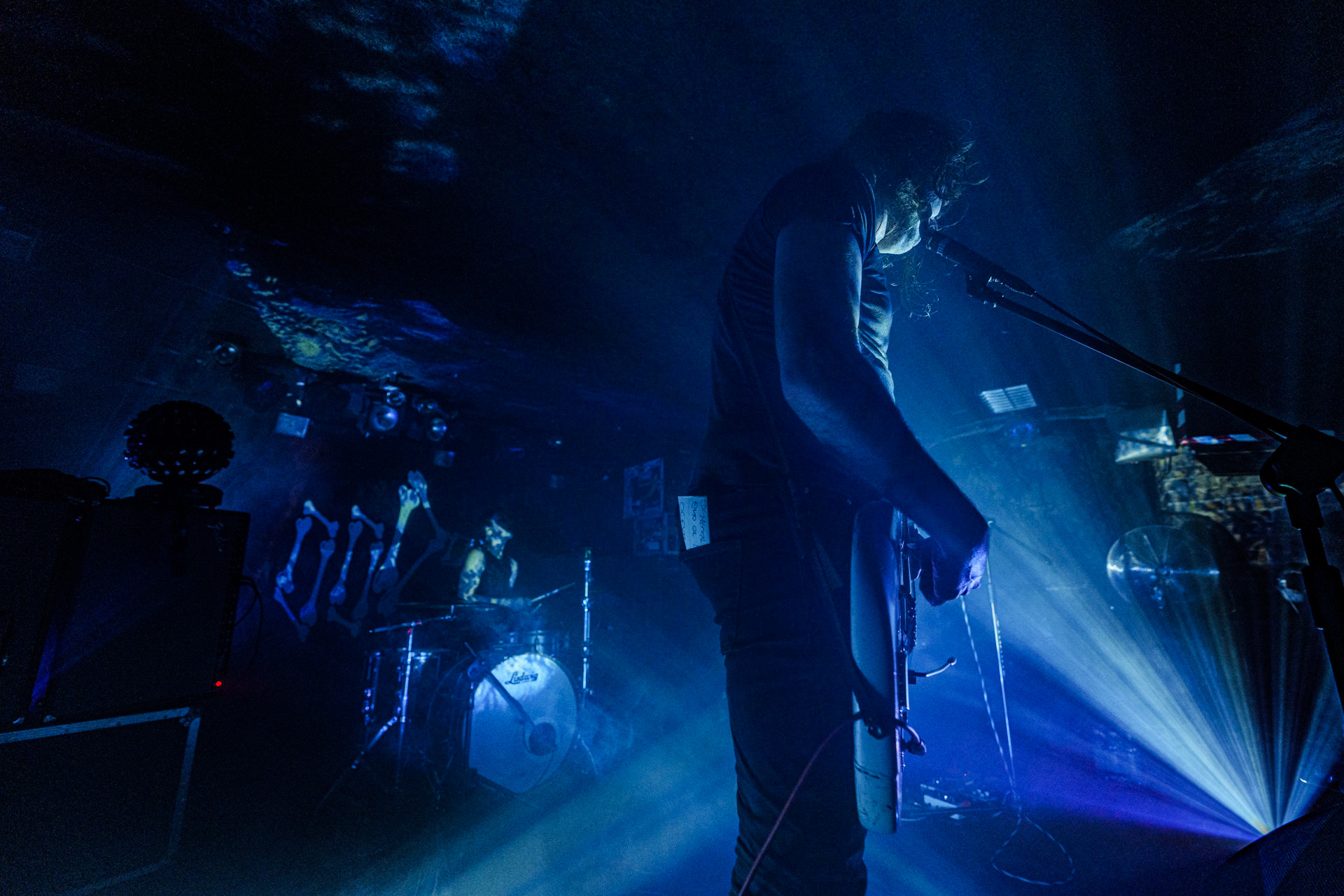 2023.02.6 - A Place To Bury Strangers (USA / Dedstrange) - noise rock.Warszawa VooDoo, Winiary Bookings. Fot. Andrzej Wasilkiewicz/Reporter