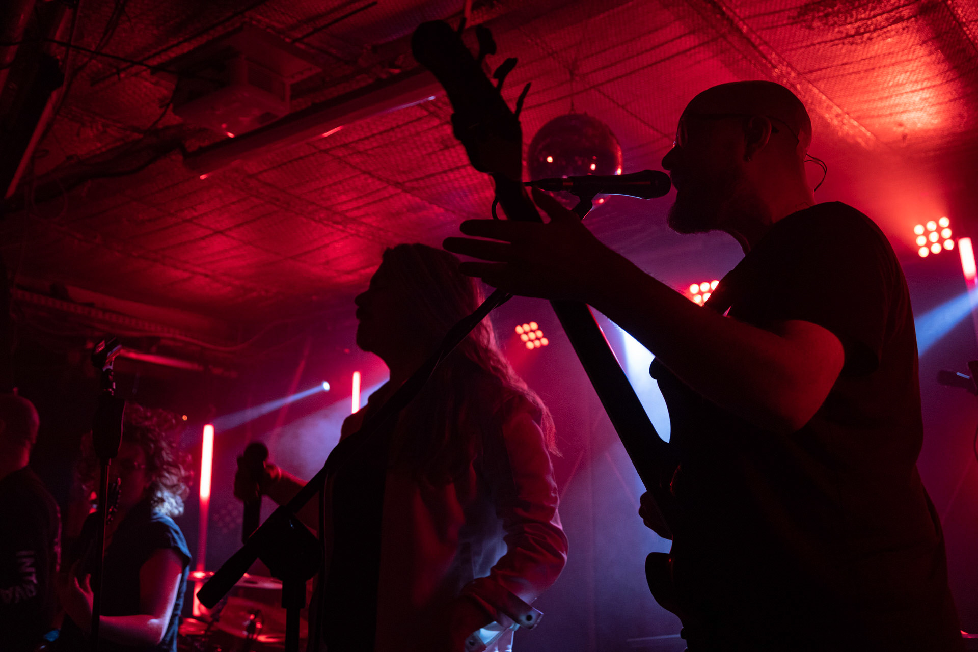 13.09.2022 VOYAGER - Warsaw pop/prog/power/rock/metal.Danny Estrin - Lead Vocals/Keys/Programming,Simone Dow - Guitars,Alex Canion - Bass/Backing Vocals,Scott Kay - Guitars,Ashley Doodkorte - Drums,Produkcja Knock Out Productions,Hydrozagadkafot. Andrzej Wasilkiewicz/kaziq.com