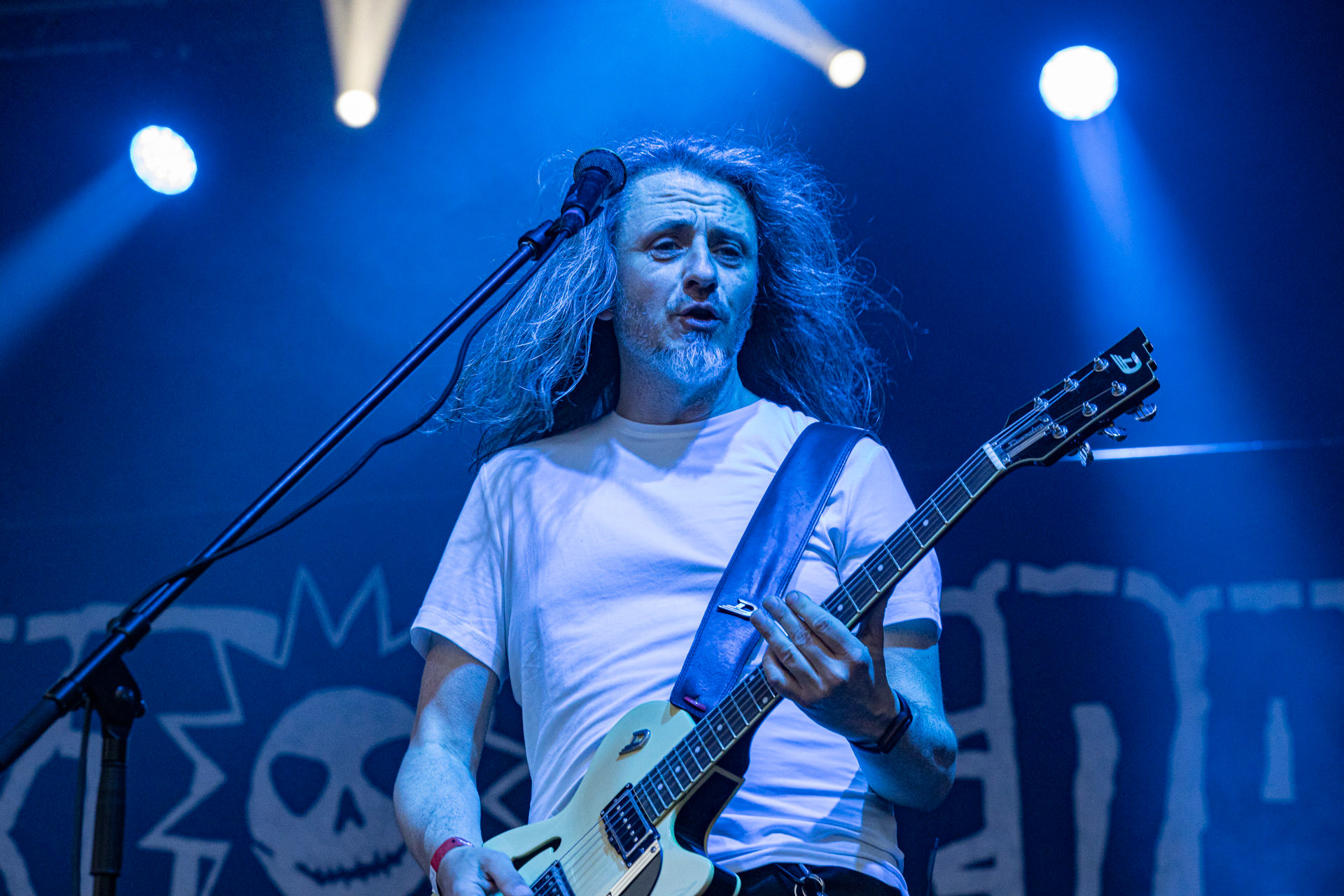 Koncert Luxtorpeda 10 urodziny. Warszawa Progresja.Gramy do Woli.n/z.Robert „Drężmak” Drężek – gitara,Fot. Andrzej kaziq Wasilkiewicz/Reporter