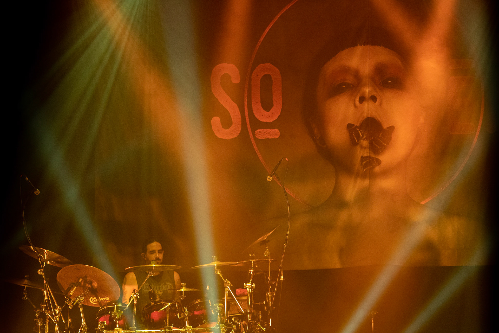 SOEN - Szwecja, rock progresywny, progmetal.  Stefan Stenberg – Bass
Cody Ford – Guitar
Lars Åhlund – Keys, guitar
Joel Ekelöf – Vocals
Martin Lopez – Drums, percussion
Knock Out Productions
Progresja Warszawa. fot. Andrzej Wasilkiewicz/Reporter