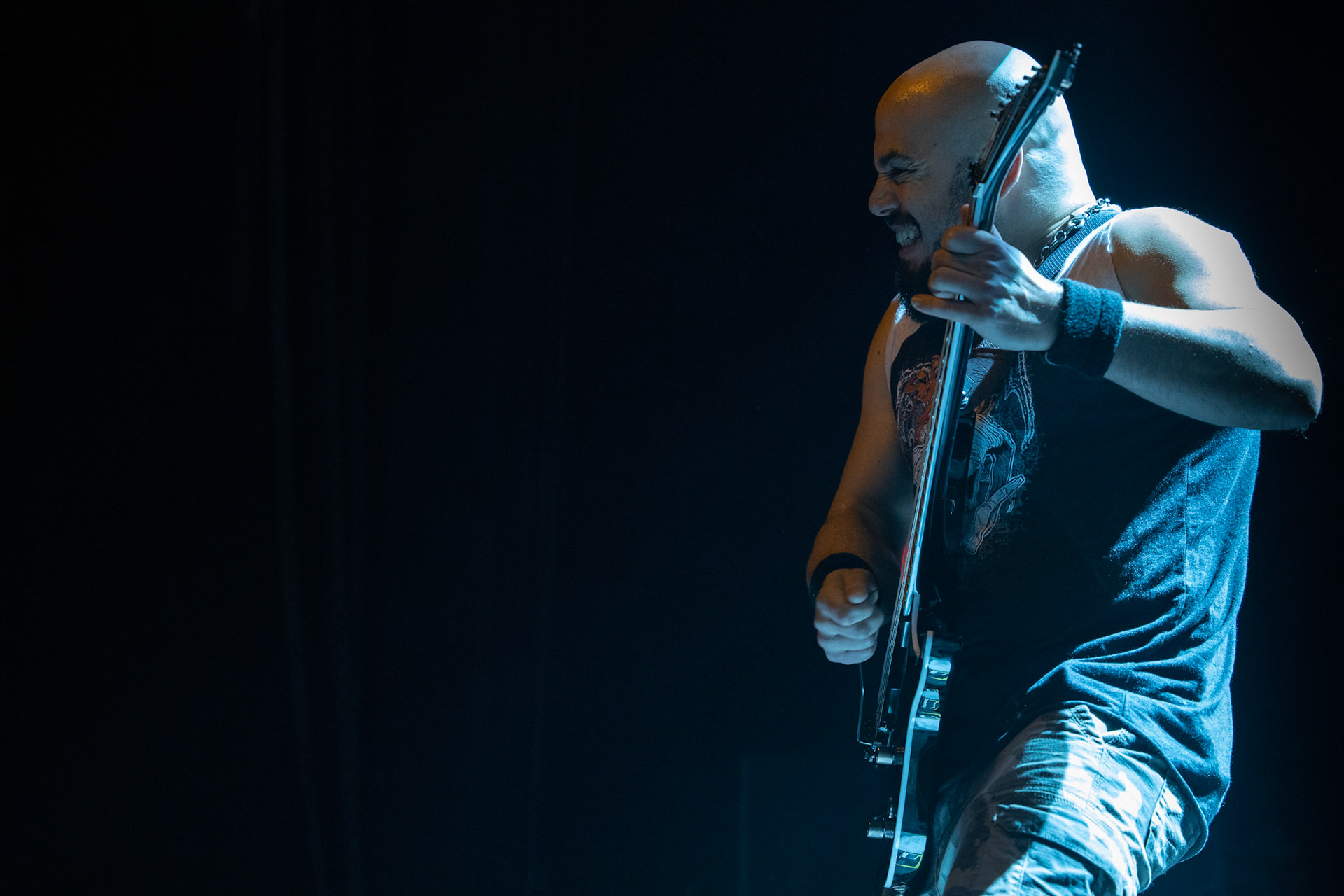 nz. Marc Rizzo gitara,  
Europejska trasa koncertowa Return Beneath Arise - Cavalera Conspiracy. 
Max i Iggor Cavalera ex-Sepultura.
Koncert w warszawskiej Progresji 20.11.2019
Live Nation Polska
groove metal, thrash metal, metal, 
fot. Andrzej Wasilkiewicz/Reporter