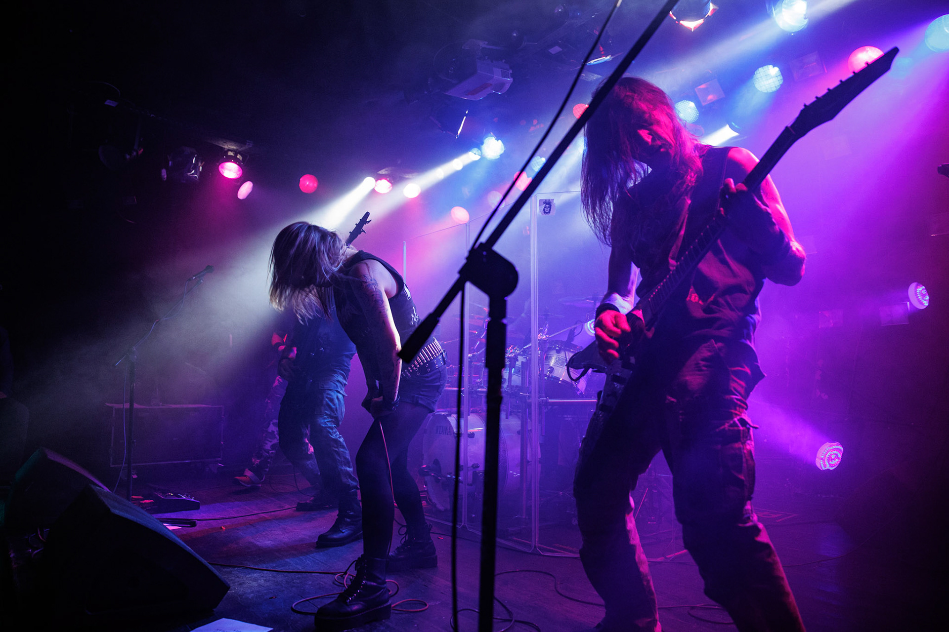 War-Saw - thrashmetal.Koncert Czwarta Fala MMXXII klub VooDoo Warszawa.n/z Marek Agnostic Molenda - gitara,n/z Tomek Zyclon Weglewski - bas,n/z Pawel Abaddon Rekowski - gitara,n/z Sylwia Papierska - wokal,n/z Pawel Pawulon Jaroszewicz - drums,Fot. Andrzej Wasilkiewicz/kaziq.com