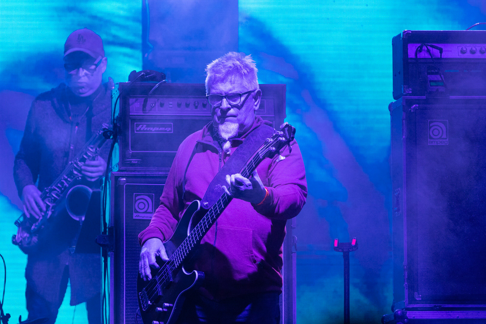 KULT - koncert w ramach Pomaranczowej Trasy 2020 - MUZYCZNA SYRENKA. 9 pazdziernika 2020, Warszawa, Stadion Syrenki. Kazik Staszewski wokal,Wojciech Jabłonski gitara,Piotr Morawiec gitara,Ireneusz Werenski bas,Tomasz Goehs perkusja,Konrad Wantrych klawisze,Janusz Zdunek trabka,Mariusz Godzina saksofony,Jarosław Ważny puzon,Jan ”Janusz” Staszewski wokal, Rock, rock progresywny, rock alternatywny, punk, nowa fala.fot. Andrzej kaziq Wasilkiewicz/Reporter