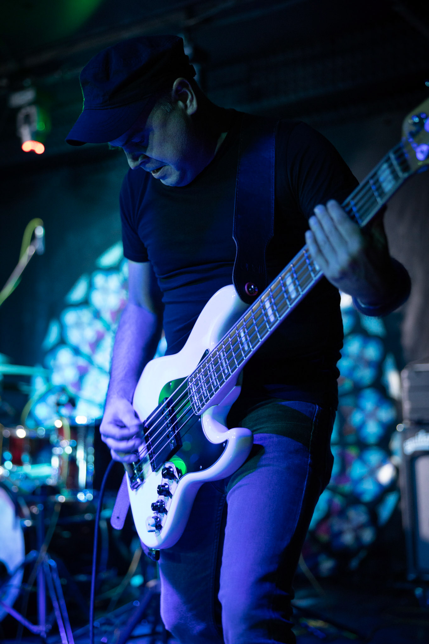 Armia - punk rock, hardcore,
Tomasz Budzyński - głos,
Stanisław Budzyński - gitara,
Jakub Bartoszewski - waltornia, instrumenty klawiszowe,
Amadeusz Kaźmierczak - perkusja,
Darek Budkiewicz - gitara basowa,
fot. Andrzej kaziq Wasilkiewicz