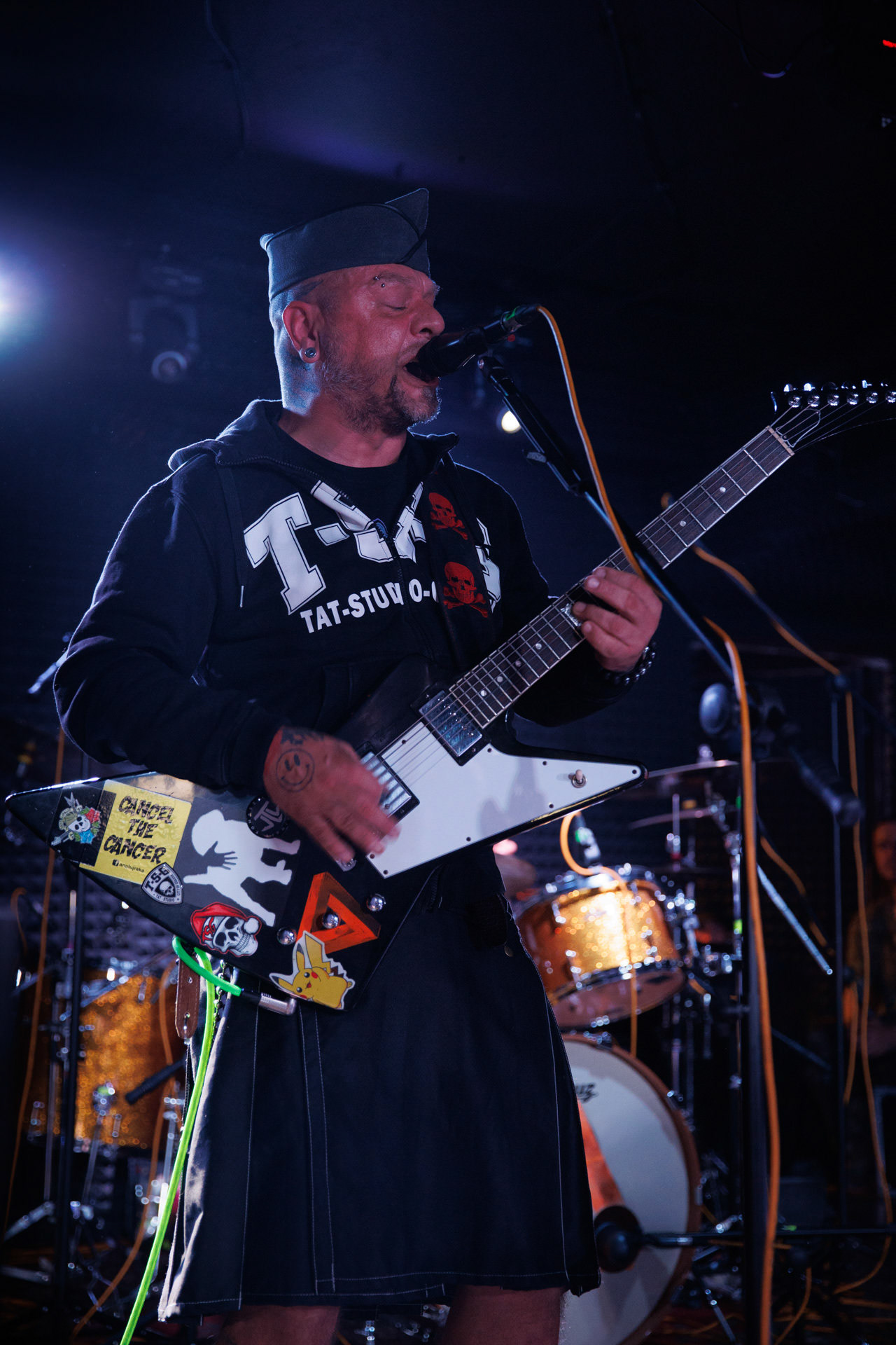 12.11.2021 Lipali - koncert Warszawa klub Remont.Najnowszy album „MOSTY, RZEKI, LUDZIE”.Tomasz Lipa Lipnicki - wokal, gitara,Rock, rock progresywny, rock alternatywny, polski rock.fot. Andrzej kaziq Wasilkiewicz/Reporter