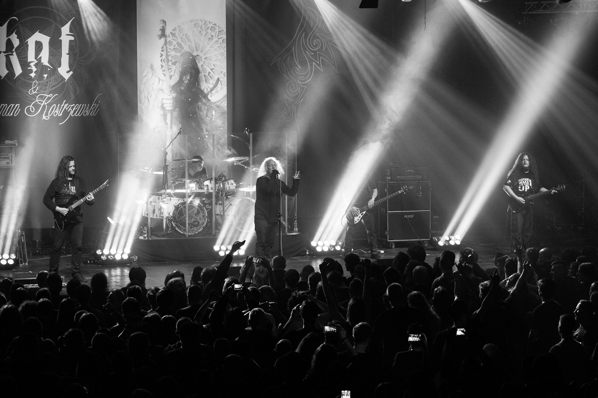 01.03.2019 KAT & Roman Kostrzewski Polska, metal, trashmetal, - koncert w warszawskiej Progresji promujący nowy album studyjny grupy „Popiór”
jeden z pierwszych koncertów w nowym składzie,
 Roman Kostrzewski – wokal
Jacek Nowak – perkusja
Krzysztof Pistelok – gitara
Jacek Hiro – gitara
Michał Laksa – bas
fot. Andrzej Wasilkiewicz/Reporter