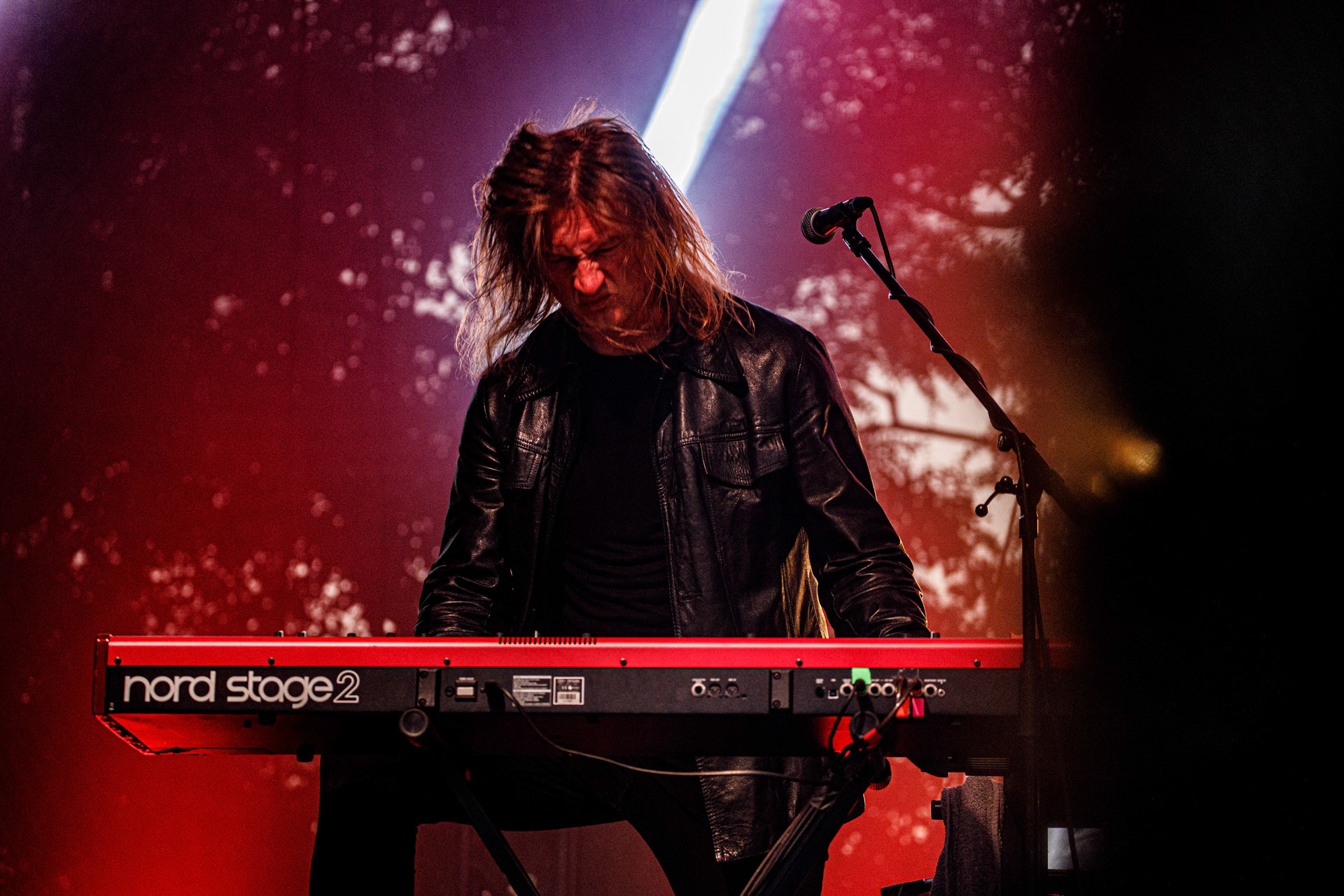 22.07.2022 Paradise Lost - warszawski koncert na letniej scenie klubu Progresja.Knock Out Production, Nuclear Blast, n/z Nick Holmes – wokal,n/z Gregor Mackintosh – gitara prowadząca,n/z Aaron Aedy – gitara rytmiczna,n/z Steve Edmondson – gitara basowa,n/z Waltteri Vayrynen – perkusja,Produkcja Knock Out Productions,Fot. Andrzej Wasilkiewicz/Reporter