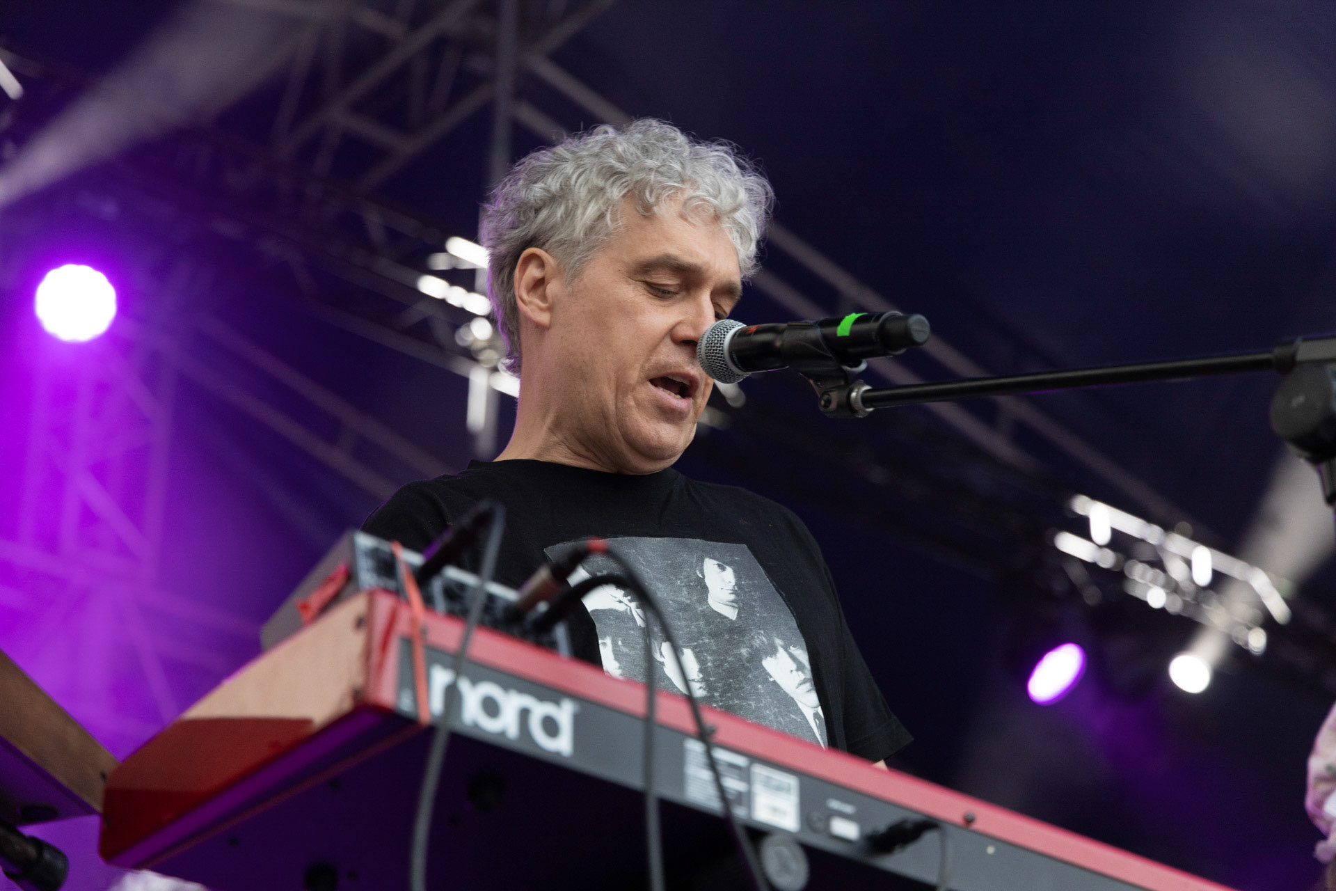 Elektryczne Gitary - koncert Zacieralia w warszawskiej Progresji.Gramy Do Woli - Warszawa, Progresja.n/z Piotr Łojek – instrumenty klawiszowe, gitary,Fot. Andrzej Wasilkiewicz/Reporter