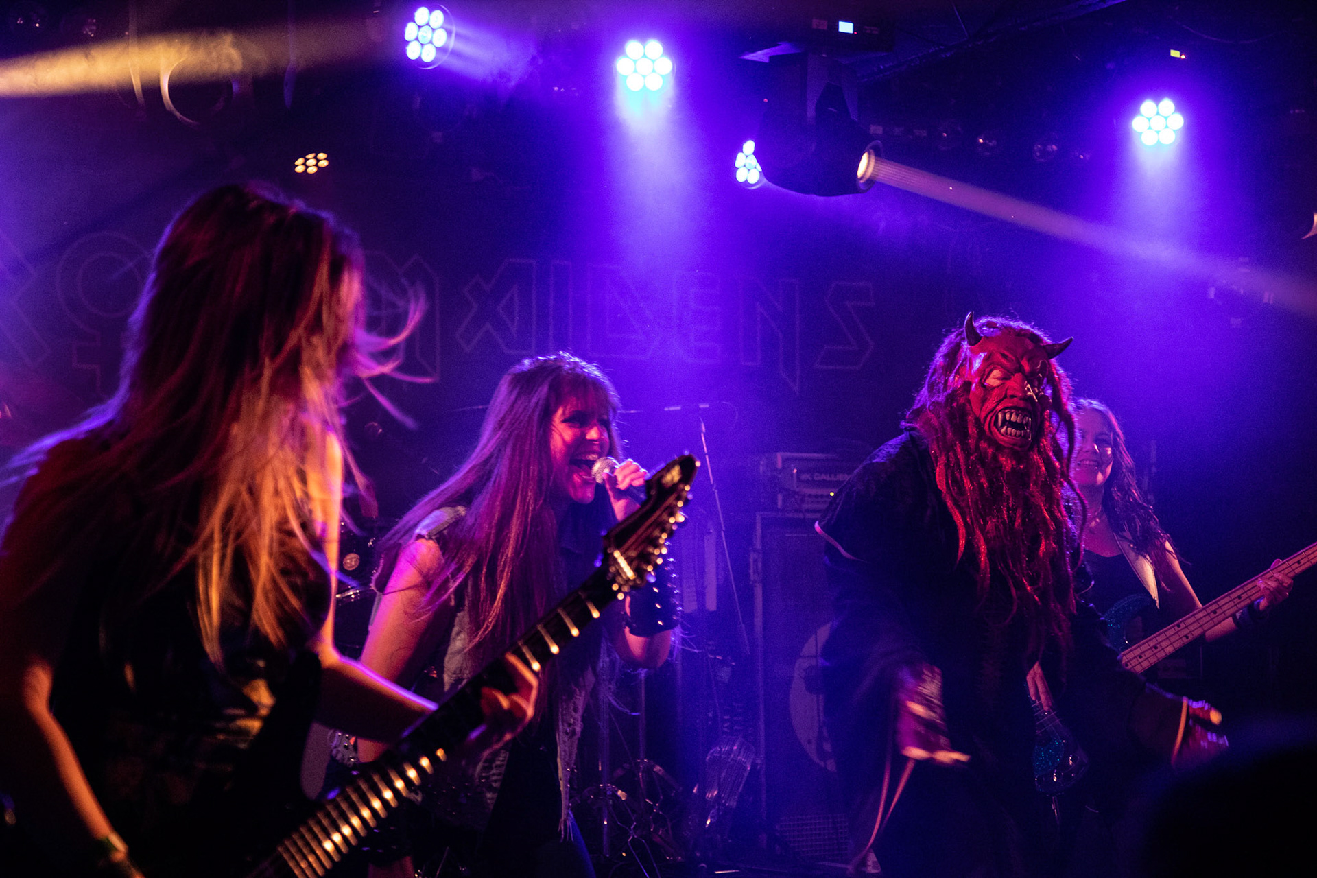 6.05.2019 The Iron Maidens koncert w warszawskiej Proximie - amerykański zespół heavymetalowy utworzony w 2001 roku składa się tylko z kobiet, śpiewających piosenki brytyjskiej grupy Iron Maiden. Klub Proxima, Knockoutproduction, 
fot. Andrzej Wasilkiewicz/Reporter