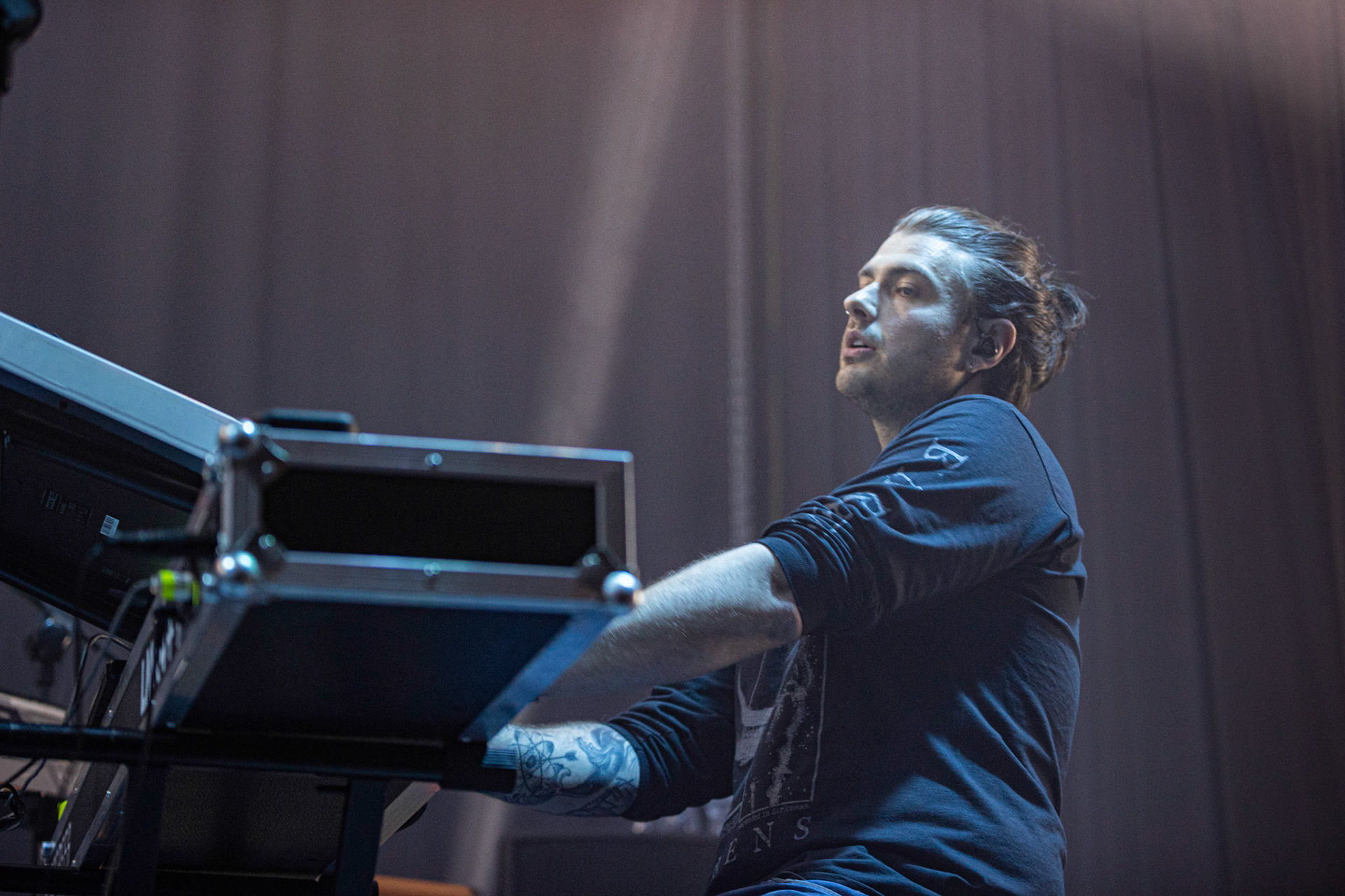 10.04.2022 God Is An Astronaut - Warszawa, klub Niebo. 20-te urodziny pierwszego,  albumu “The Beginning of the End”Napalm Records - post-rock, instrumental, space-rock. Winiary Bookings.Torsten Kinsella – wokal, gitara,Niels Kinsella – gitara basowa, gitaraJamie Dean – instrumenty klawiszowe, syntezatory, gitara,Gazz Carr – gitara,Lloyd Hanney – perkusja,fot. Andrzej Wasilkiewicz/Reporter