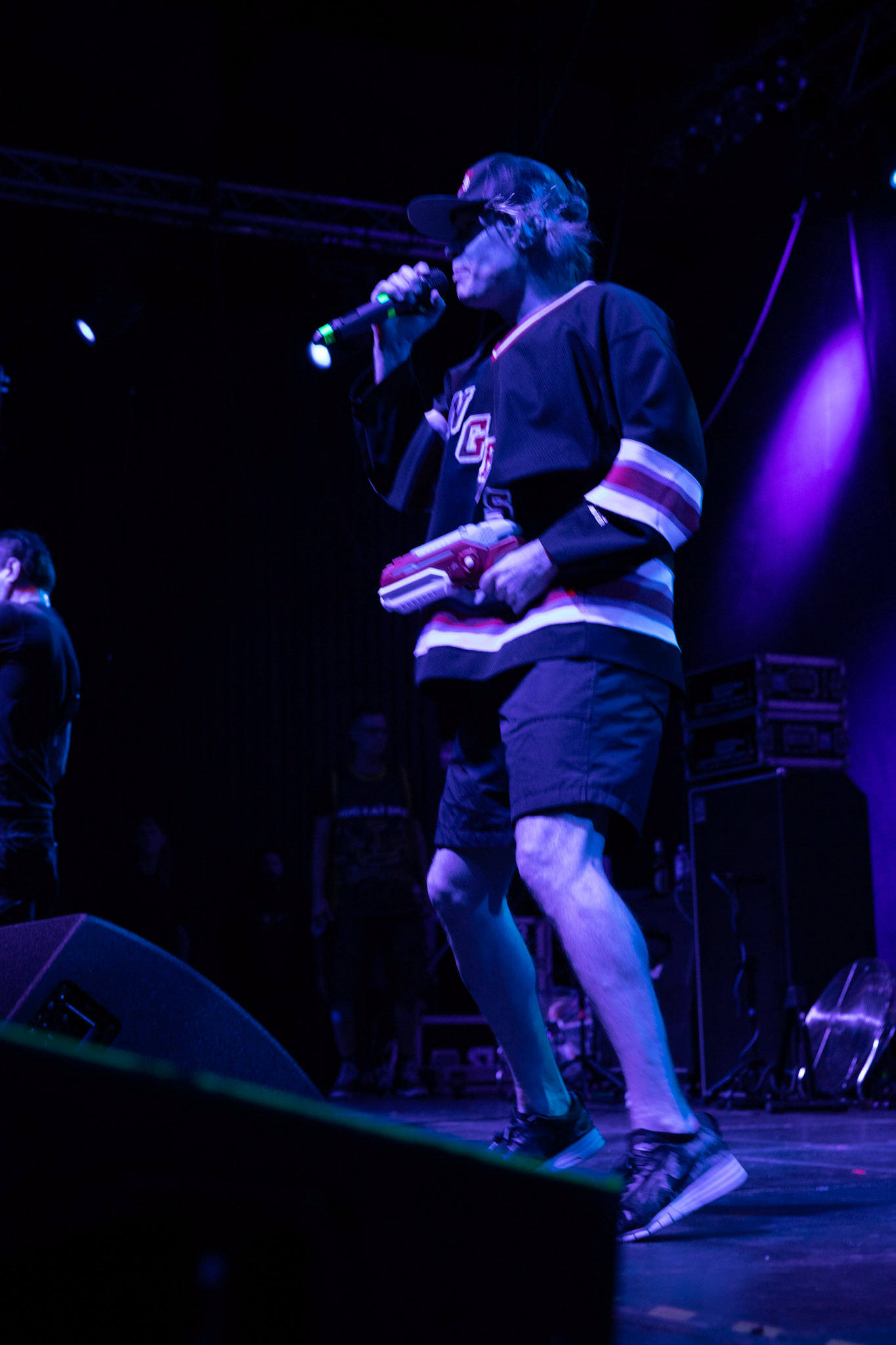 Dog Eat Dog - USA - hardcore, punkrock, rap, metal, hip hop,reggae, soul, funk,
Dave Neabore (bass), 
John Connor (vocals), 
Brandon Finley (drums) 
Roger Hämmerli (guitar)
Bozez (sax & beer)
koncert w Warszawskiej Progresji w ramach trasy 25 lat All Boro Kings zespołu Dog Eat Dog.
fot. Andrzej Wasilkiewicz/Reporter