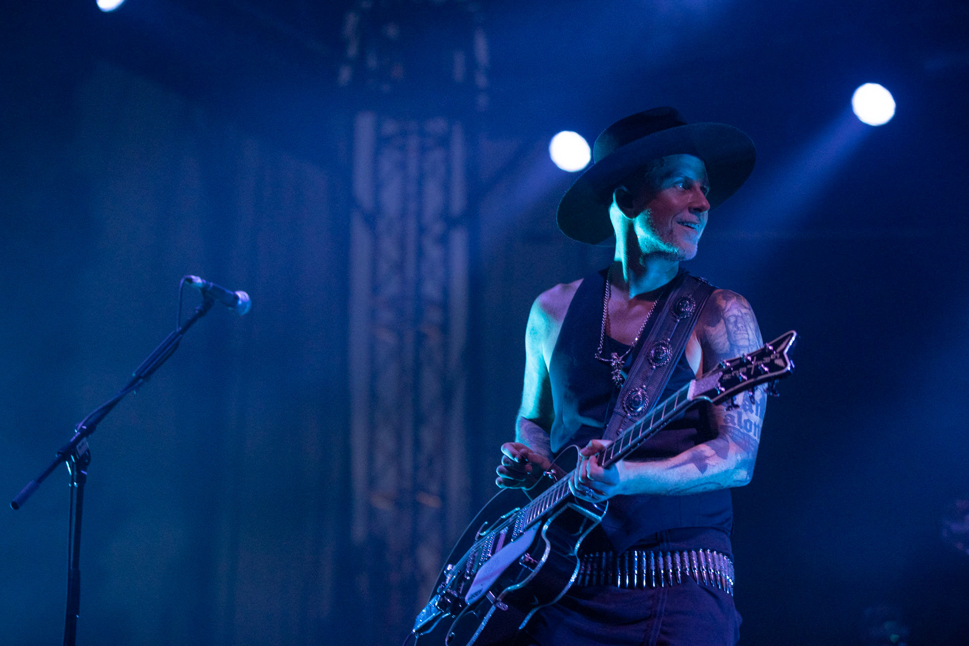 13.08.2021 koncert Me And That Man w Warszawie,Letnia scena Progresji, Gramy do Woli.n/z Adam Nergal Darski - gitara, wokal,Fot. Andrzej Wasilkiewicz/Reporter