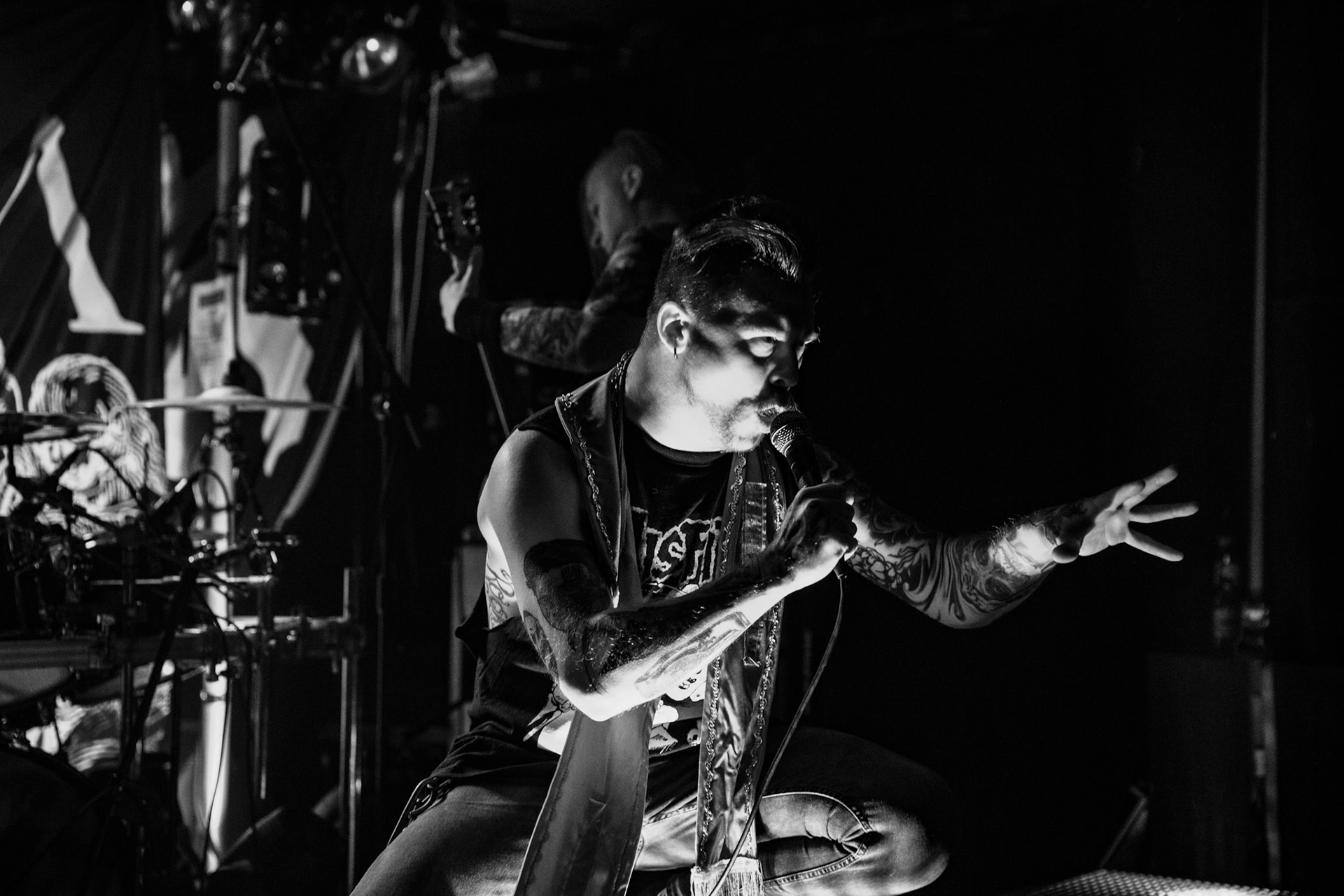 Hostia koncert w Warszawie, trasa Innowiercy Tour 2019
death, grind, groove,
vocals - St Sixtus
guitars - St Anacletus
drums - St Evaristus
bass - St Xyxtus
Knock Out Productions
fot. Andrzej Wasilkiewicz/REPORTER