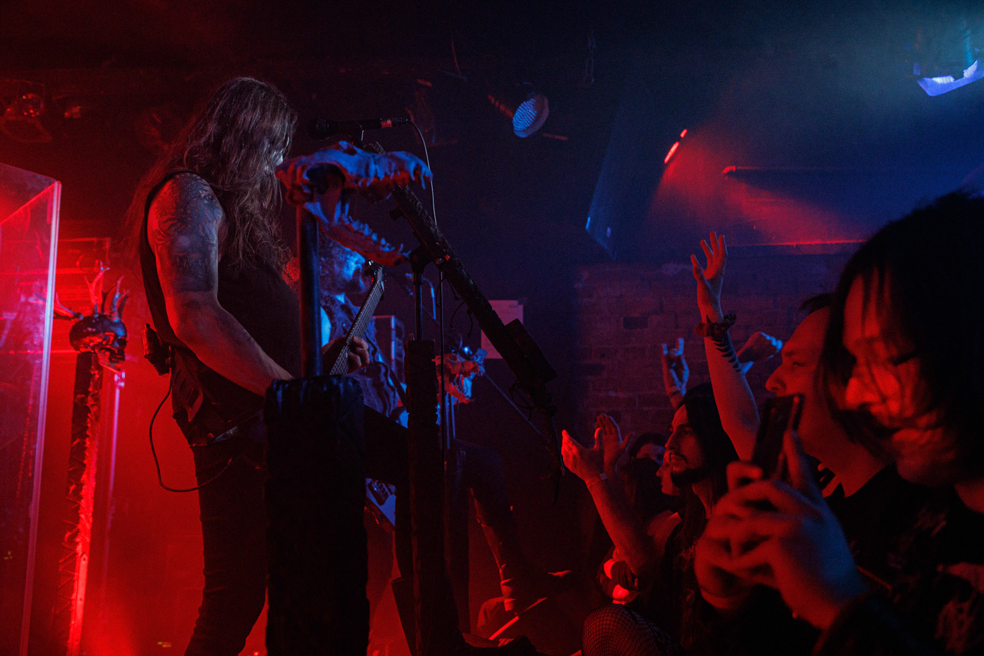 18.03.2022 HATE - INFERNALIS RESURGENTIS - Warszawski koncert zespolu HATE.Warszawski HATE, ktory promuje swoj najnowszy album zatytulowany 'Rugia' wydany 15-go pazdziernika nakladem Metal Blade Records, zapowiada przekrojowy set siegajacy korzeni zespolu. Black metal, death metal, polski metal.n/z Adam "ATF Sinner" Buszko - wokal gitara,n/z Tomasz Sadlak - gitara basowa,n/z Dominik "Domin" Prykiel - gitara,n/z Daniel Rutkowski - perkusja,fot. Andrzej Wasilkiewicz/Reporter