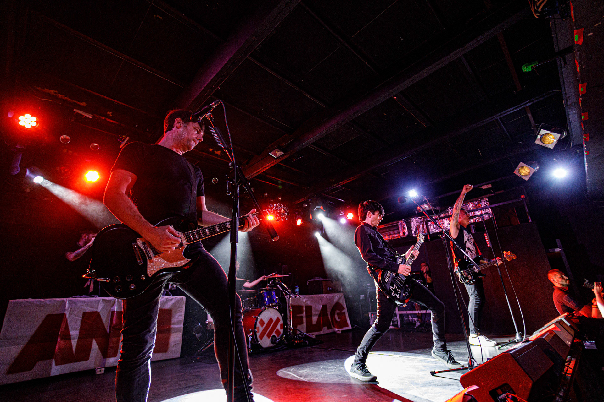 19.07.2022 ANTI-FLAG Amerykanska legenda punk-rocka na warszawskim koncercie w klubie Proxima.Produkcja WiniaryBookings. fot. Andrzej Wasilkiewicz/Reporter