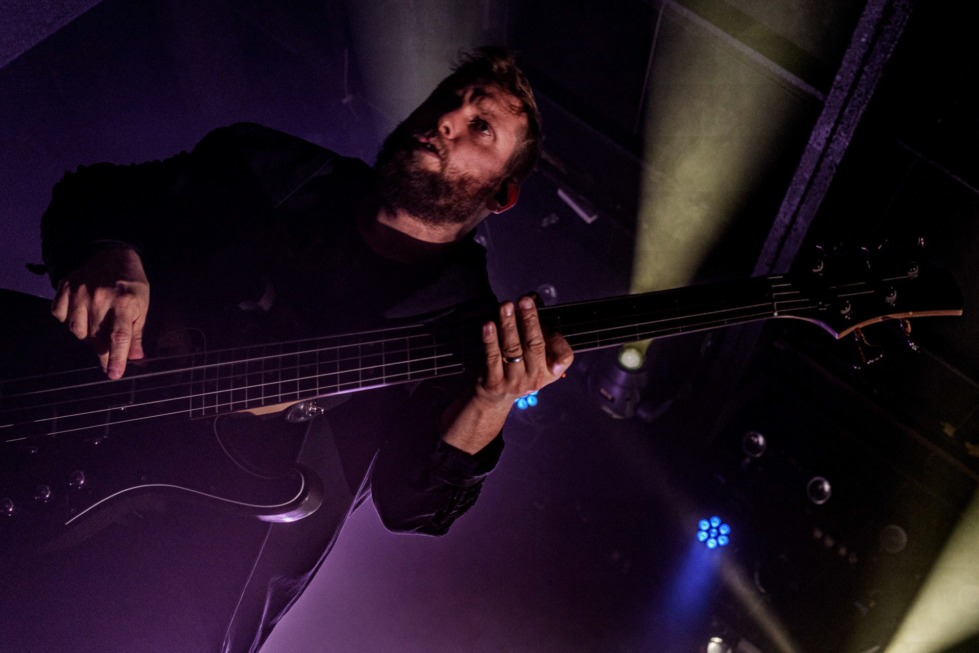 6.12.2022 Zeal &amp; Ardor - Warszawa.Szwajcarski industrial metal, blackgaze, awant-garde, afroamerykanski spirytualizmu z black metalem,n/z Lukas Kurmann - bass,Knock Out Productions,Klub Proxima,Fot. Andrzej Wasilkiewicz/Reporter