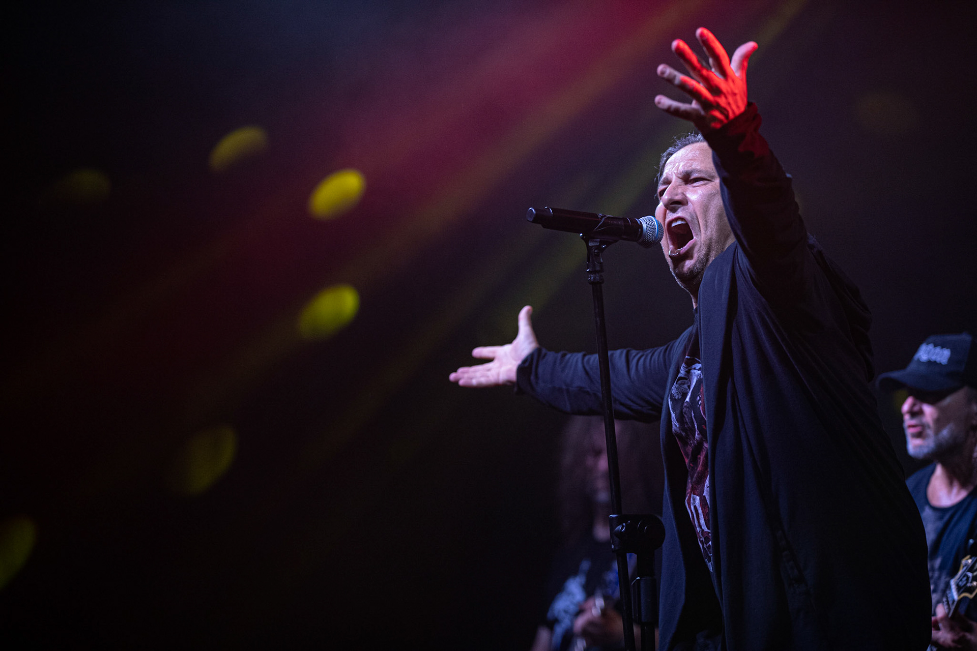 12.09.2021 - KAT i Roman Kostrzewski - koncert "Do zobaczenia w piekle" Wroclaw, Centrum Koncertowe A2.  Adrian „Fred” Frelich (Dragon) - wokal, fot. Andrzej kaziq Wasilkiewicz