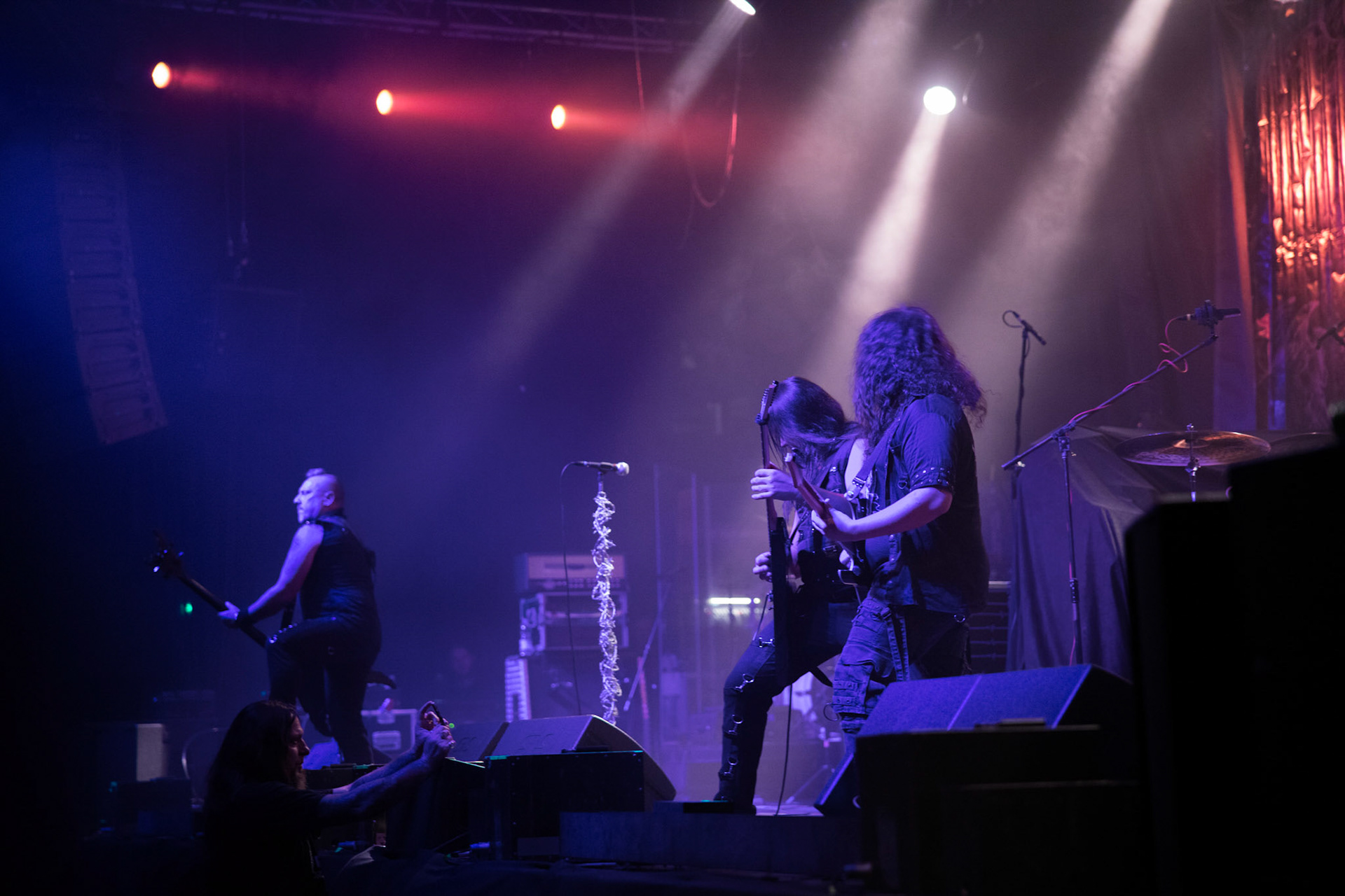 Legendy Metalu QUO VADIS - Thrash Metal - koncert Legendy Metalu w warszawskiej Progresji,
Tomasz "Skaya" Skuza - bass/vocal
Ian "Źdźbło" Bemolator- guitar
Mateusz "Matek" Lazar - guitar
Szymon "Sajmon" Synówka - drums
fot. Andrzej kaziq Wasilkiewicz